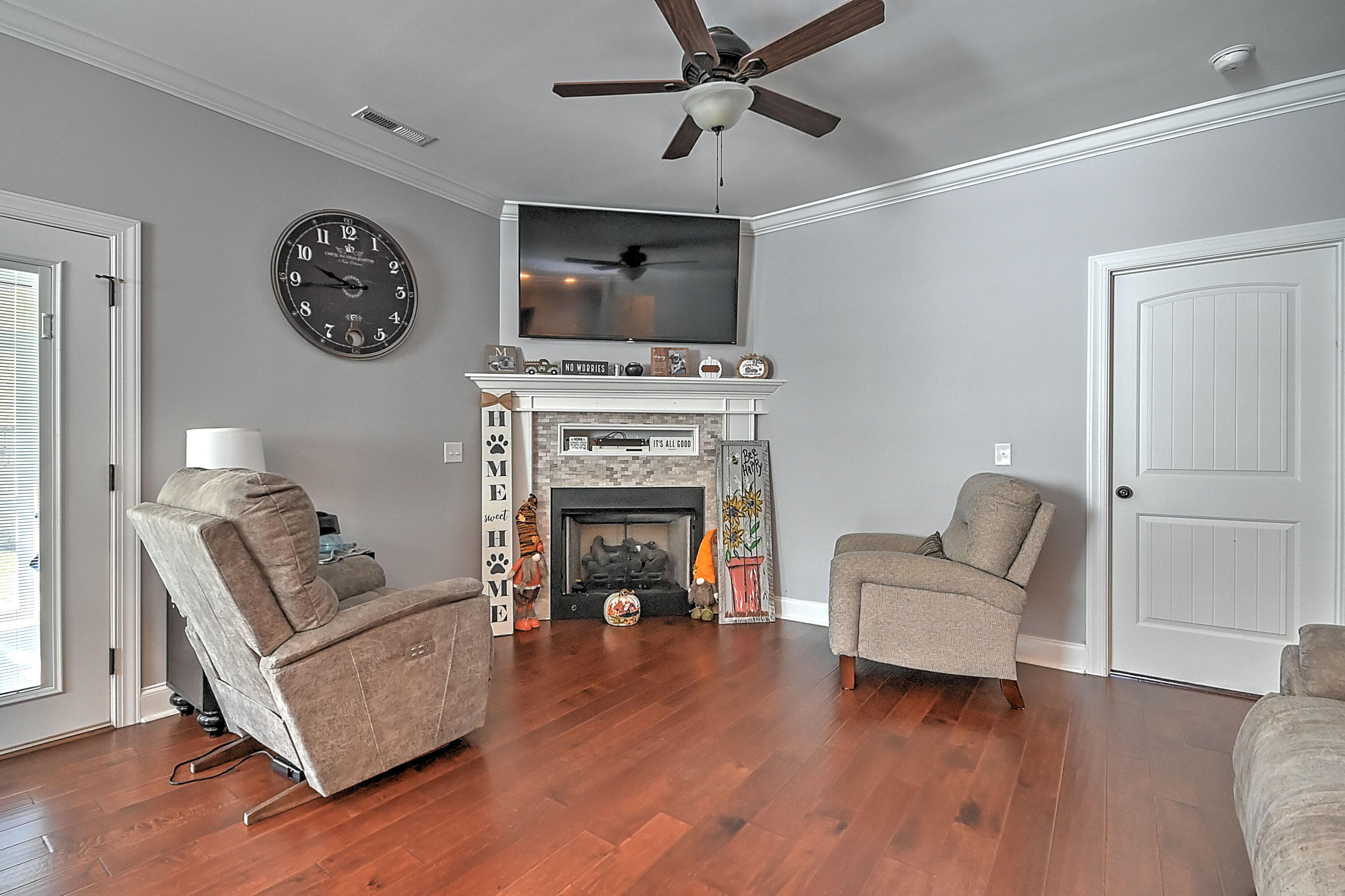 2408 Edinburgh Channel Road