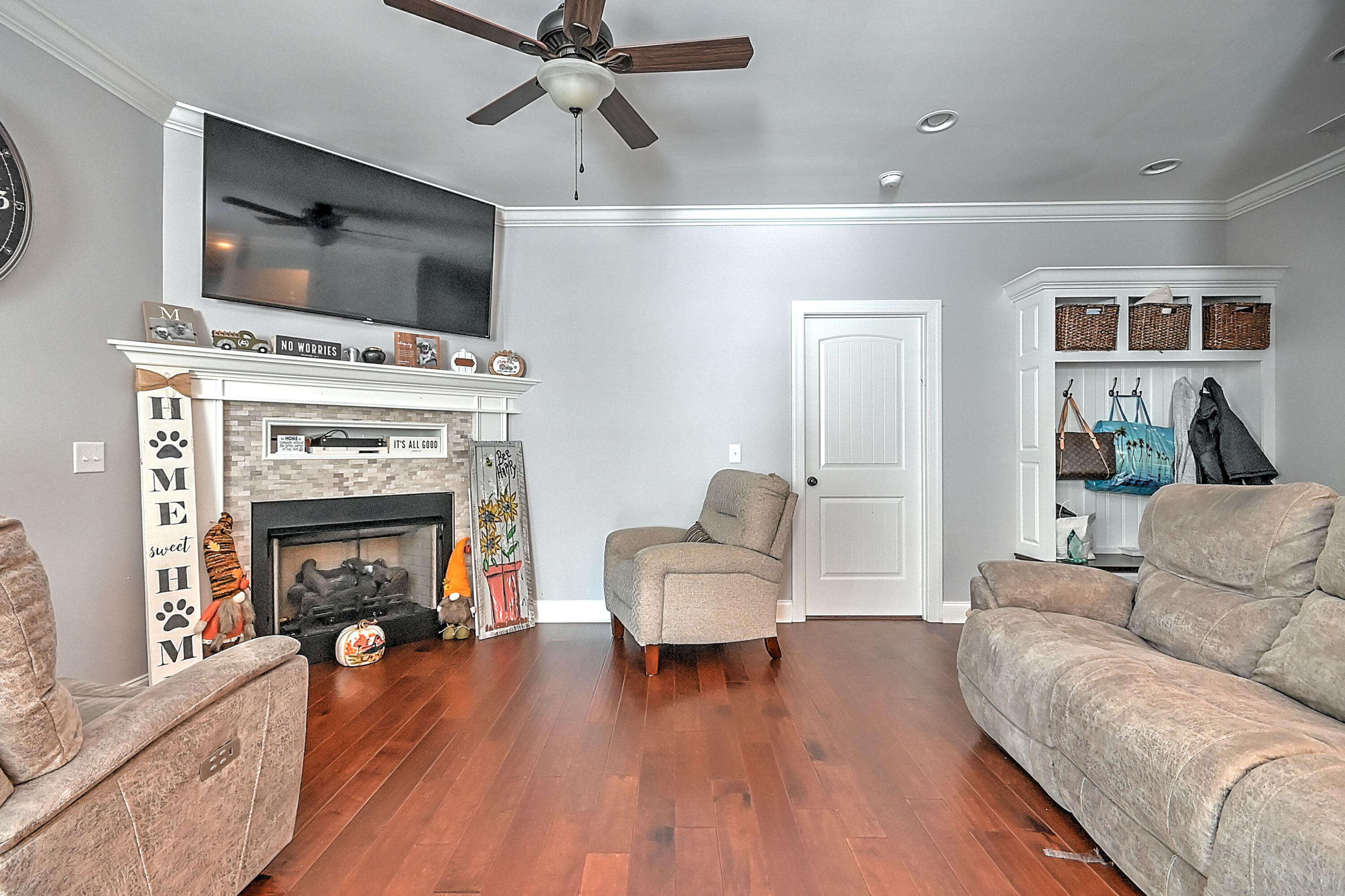 2408 Edinburgh Channel Road