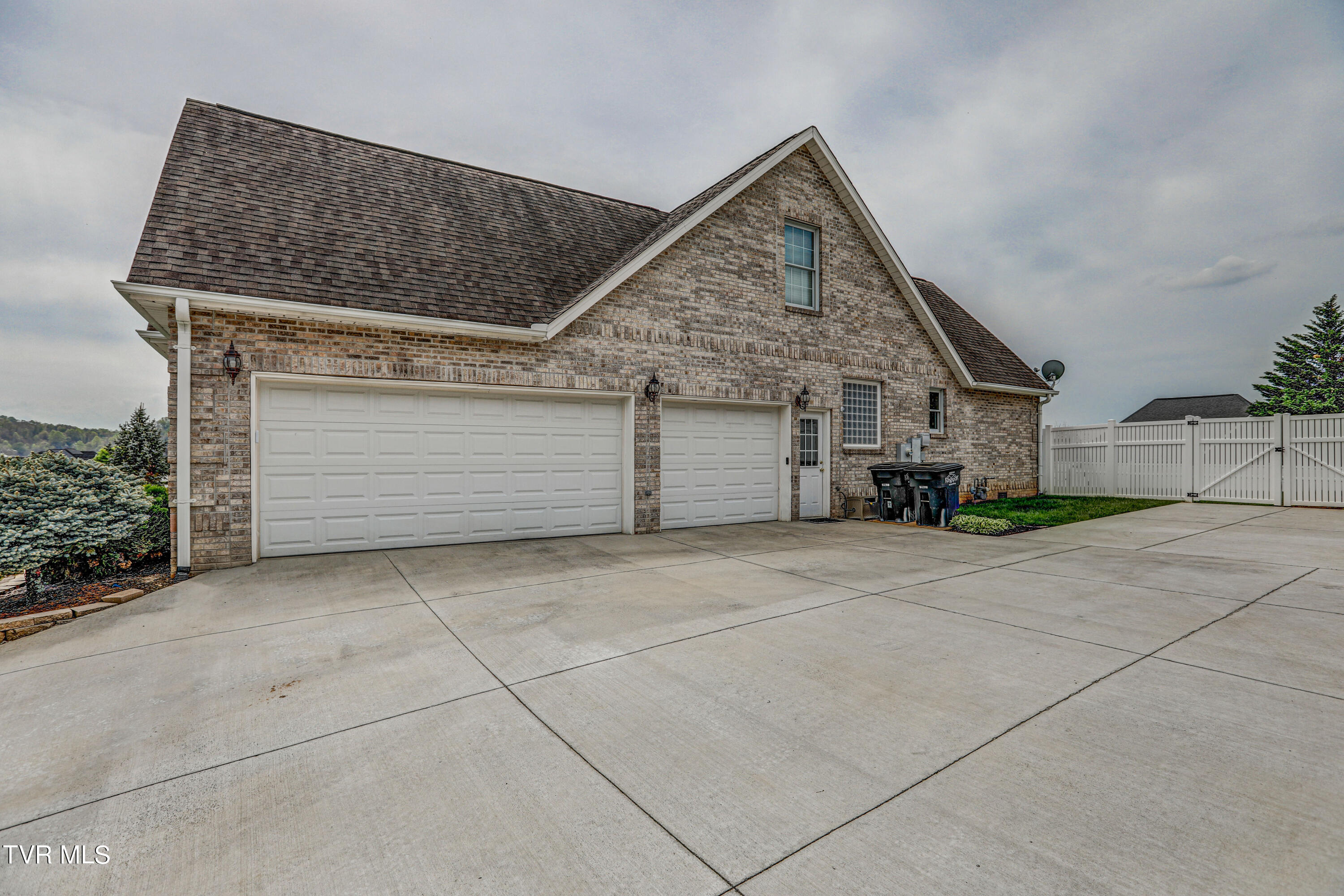 529 Pueblo Drive