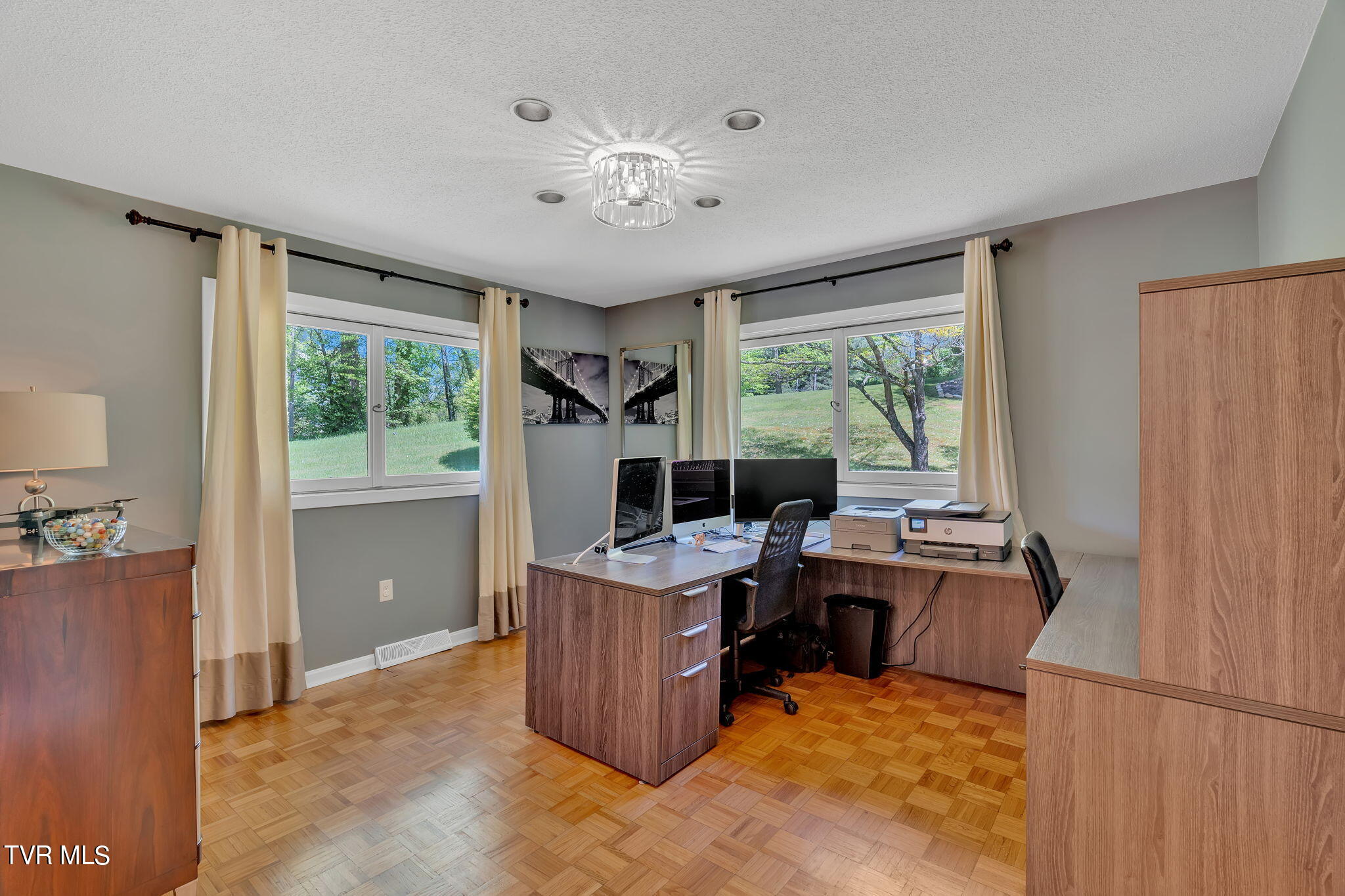104 Hillside Road