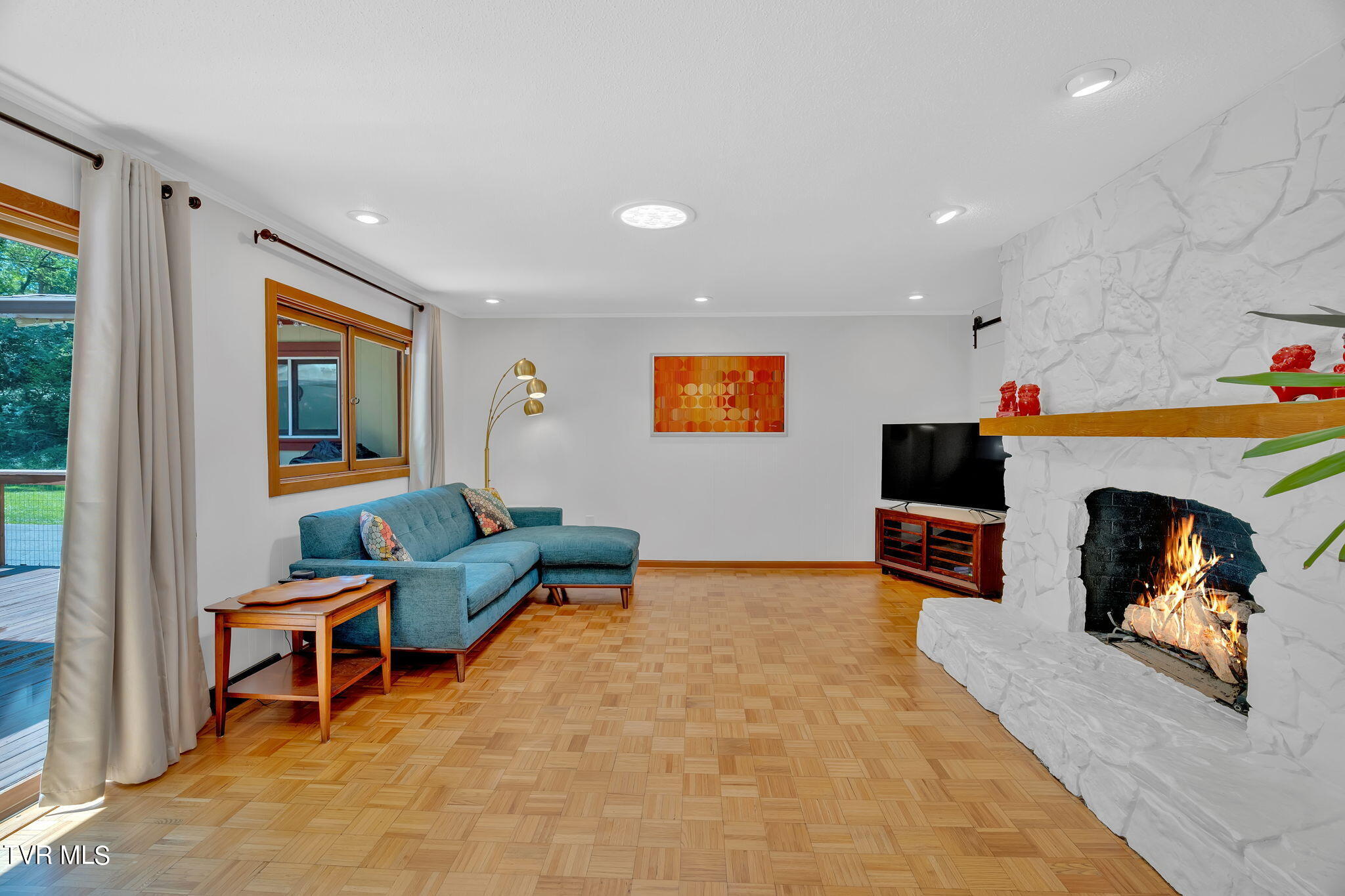 104 Hillside Road