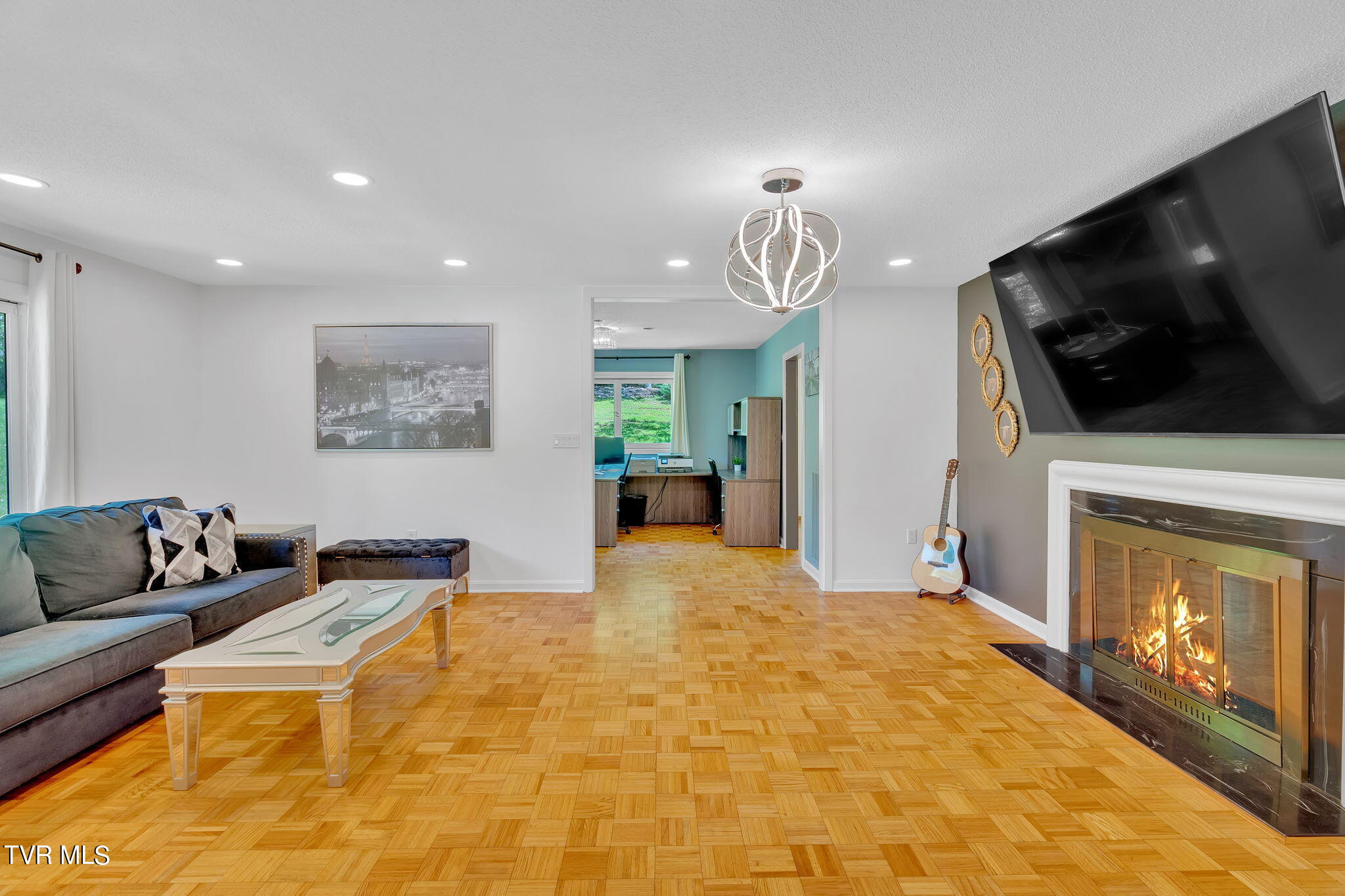 104 Hillside Road
