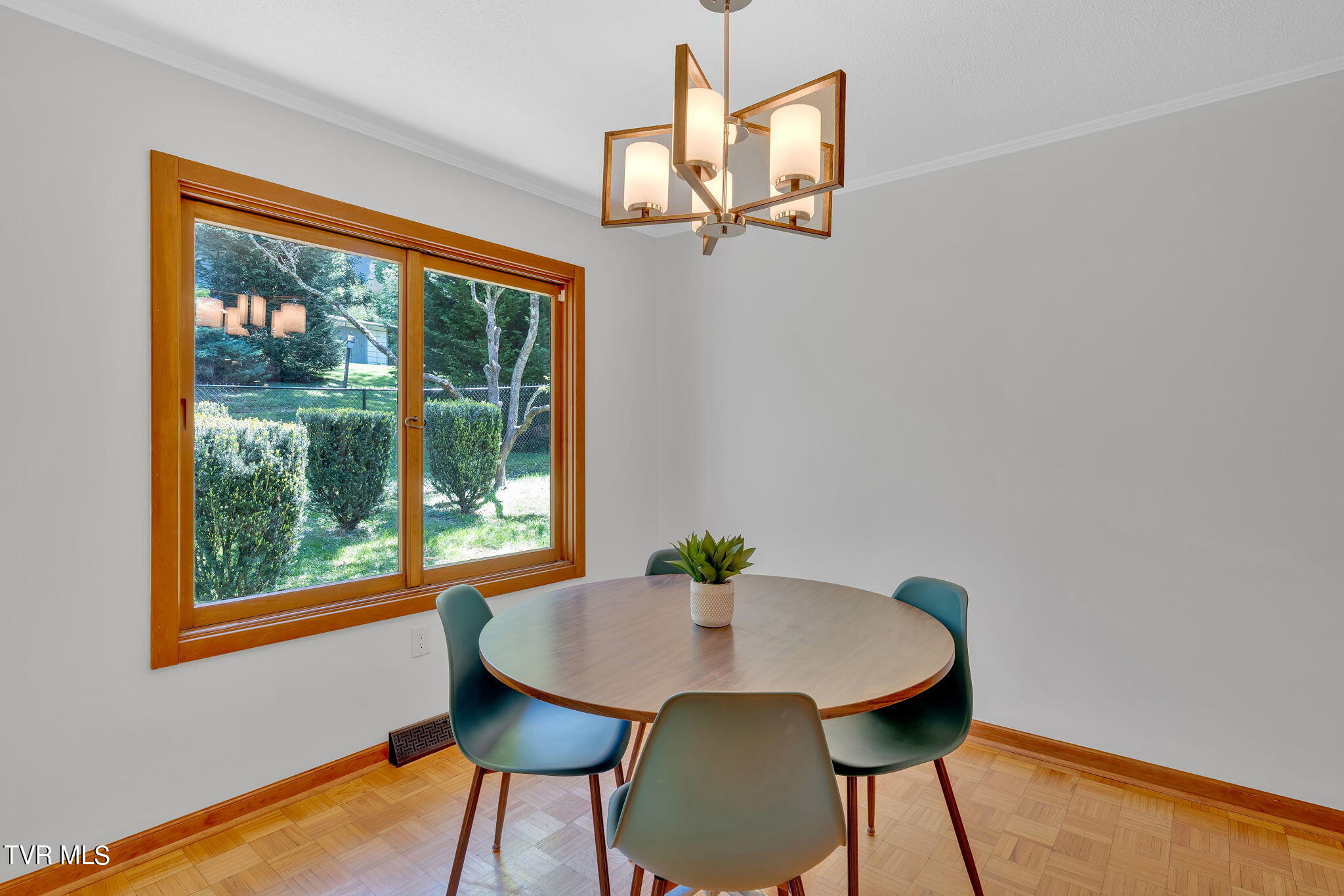 104 Hillside Road