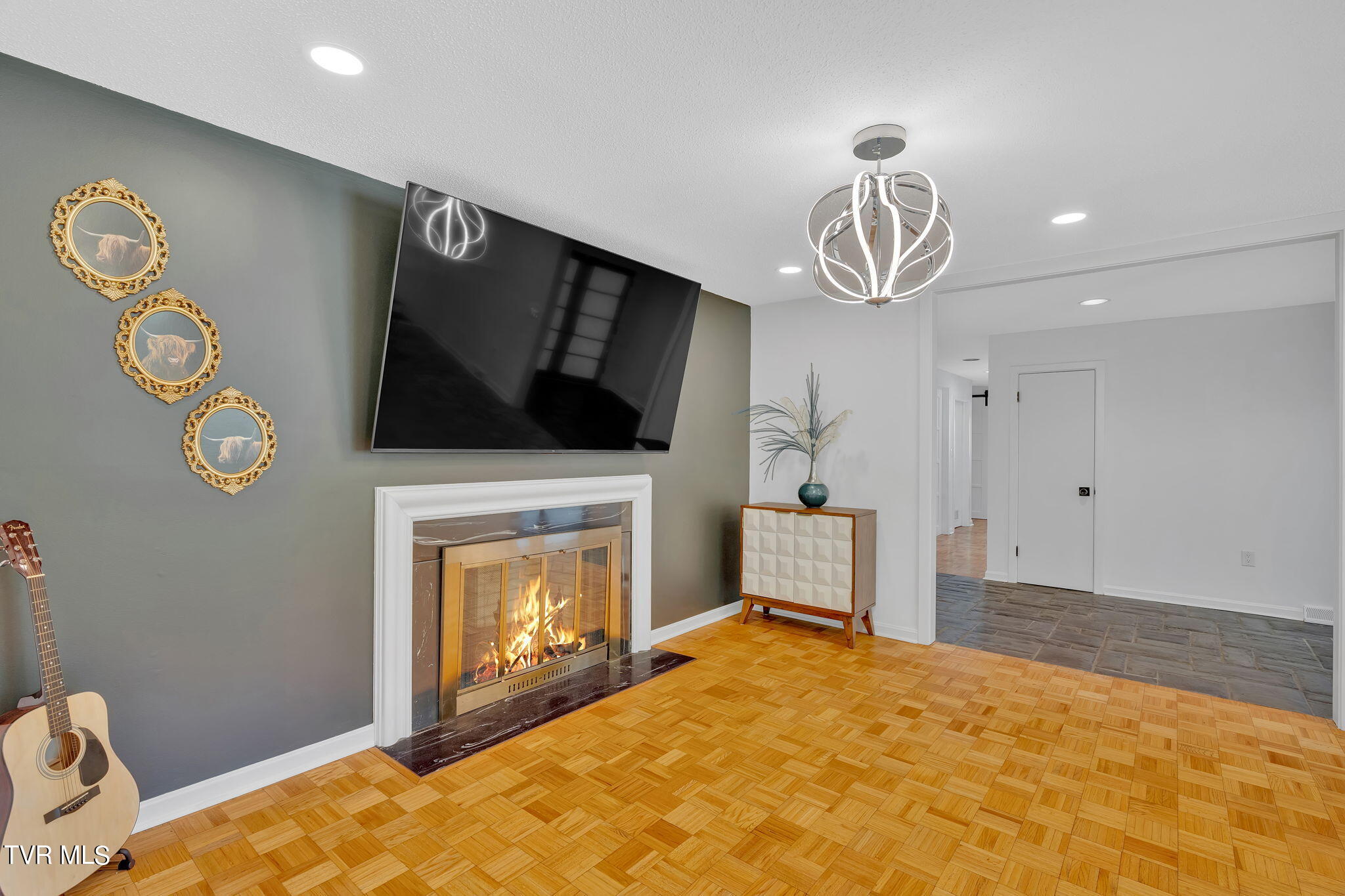 104 Hillside Road