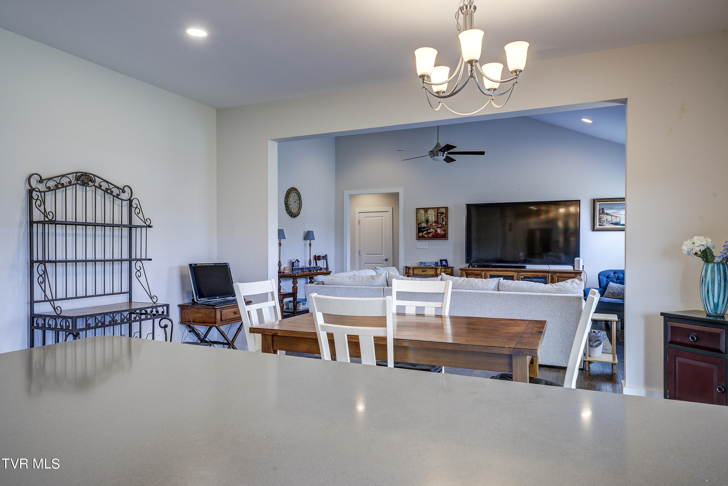 1292 Harmony Road