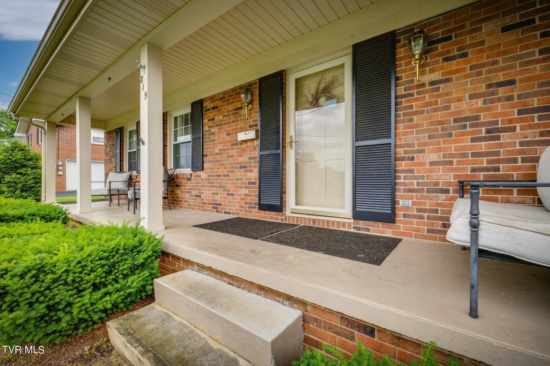 819 Wedgewood Road