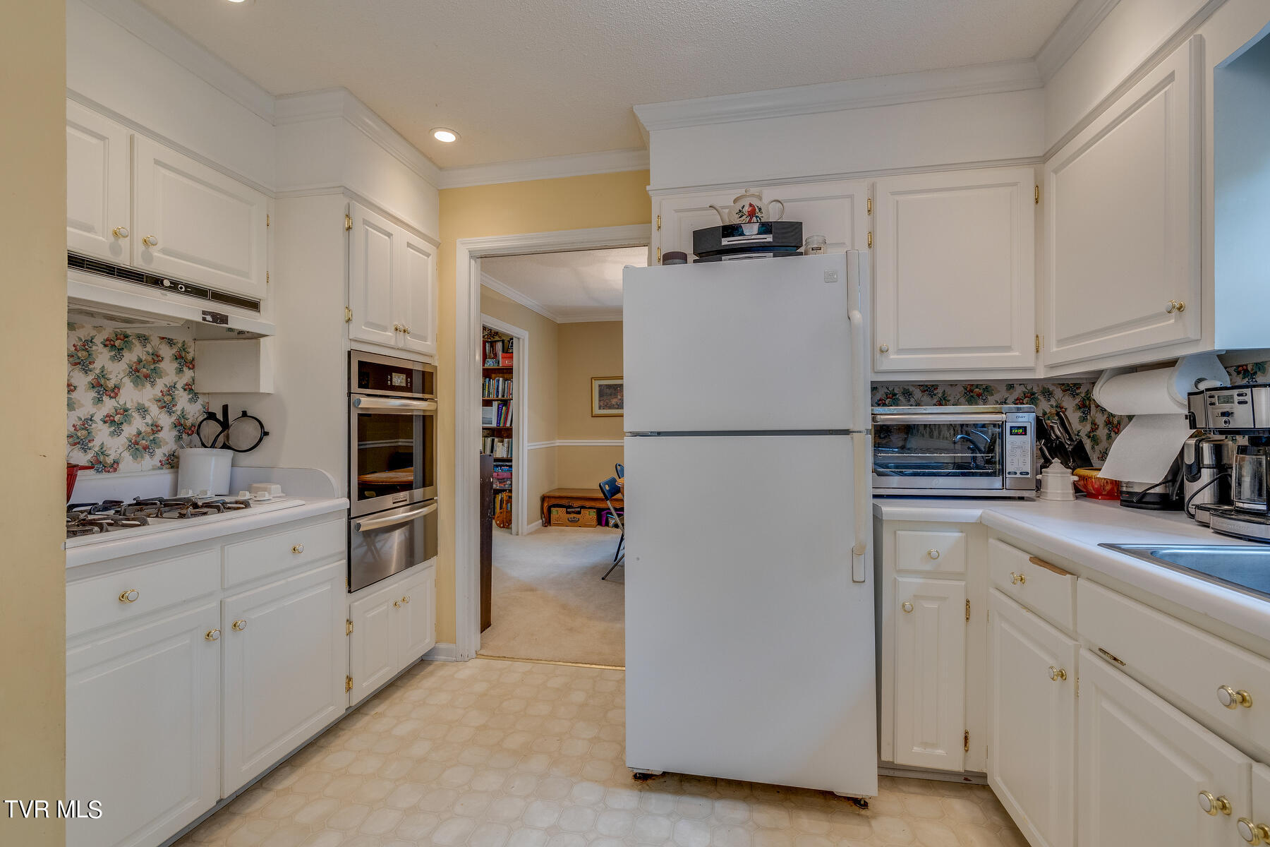 819 Wedgewood Road