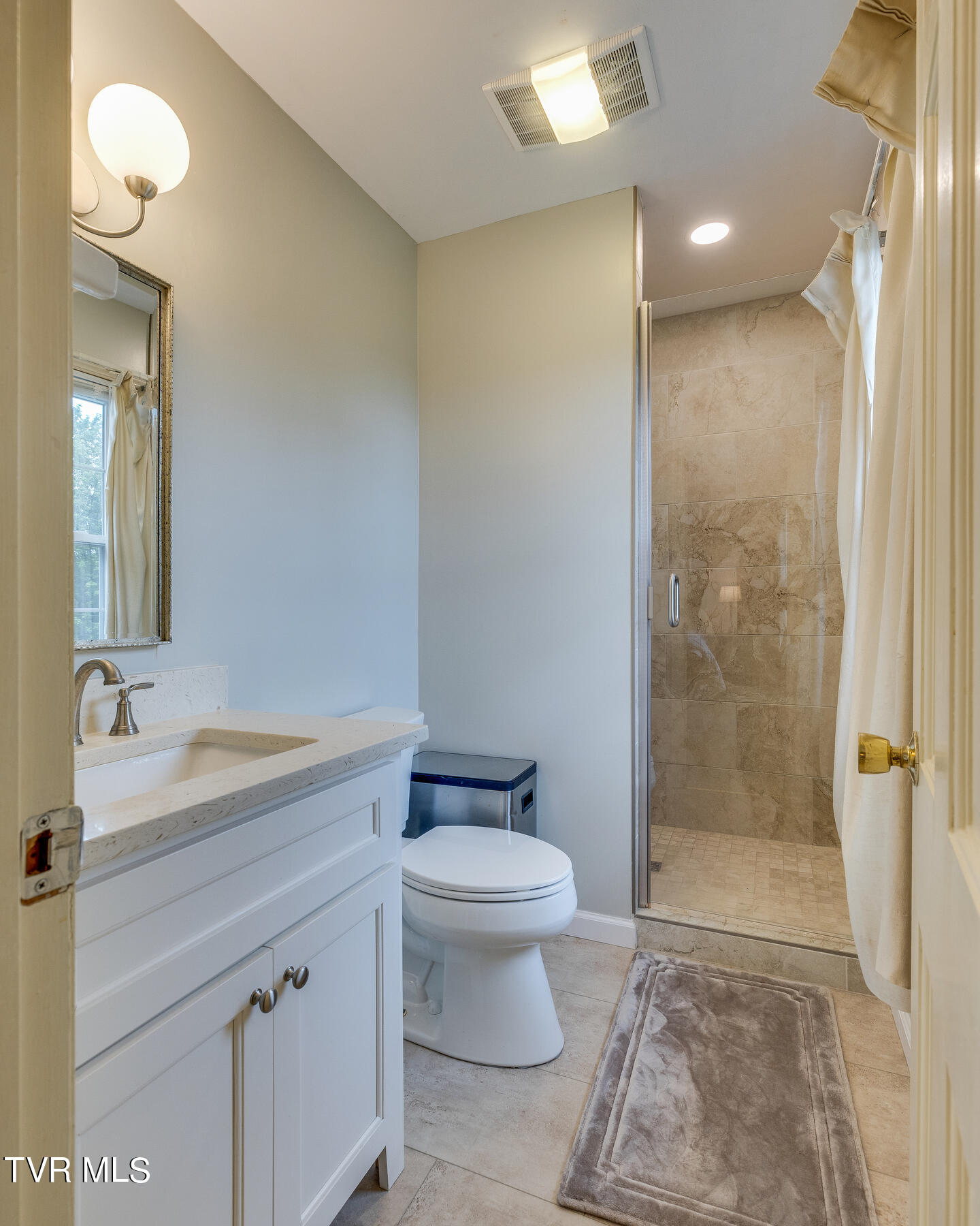 819 Wedgewood Road