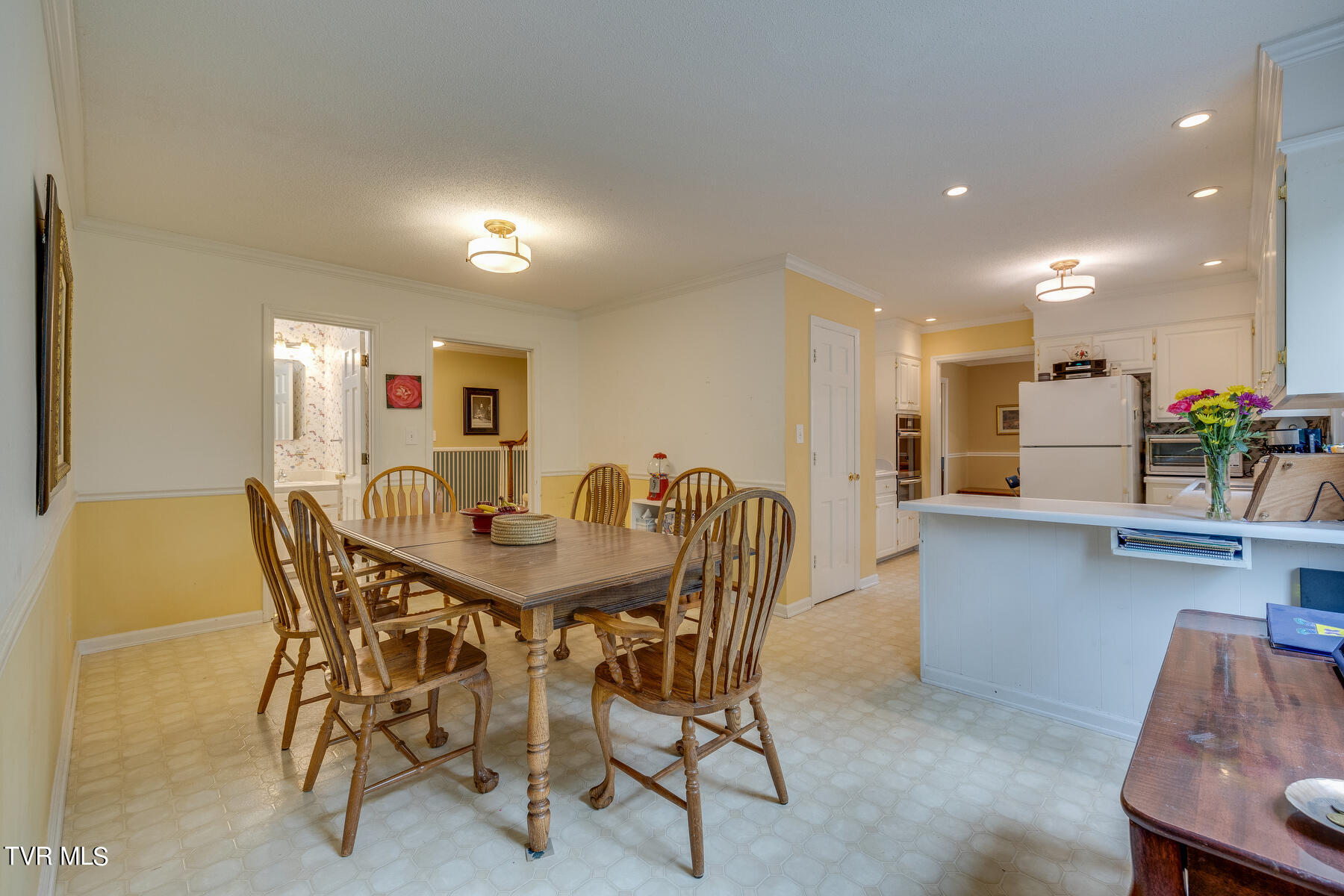 819 Wedgewood Road