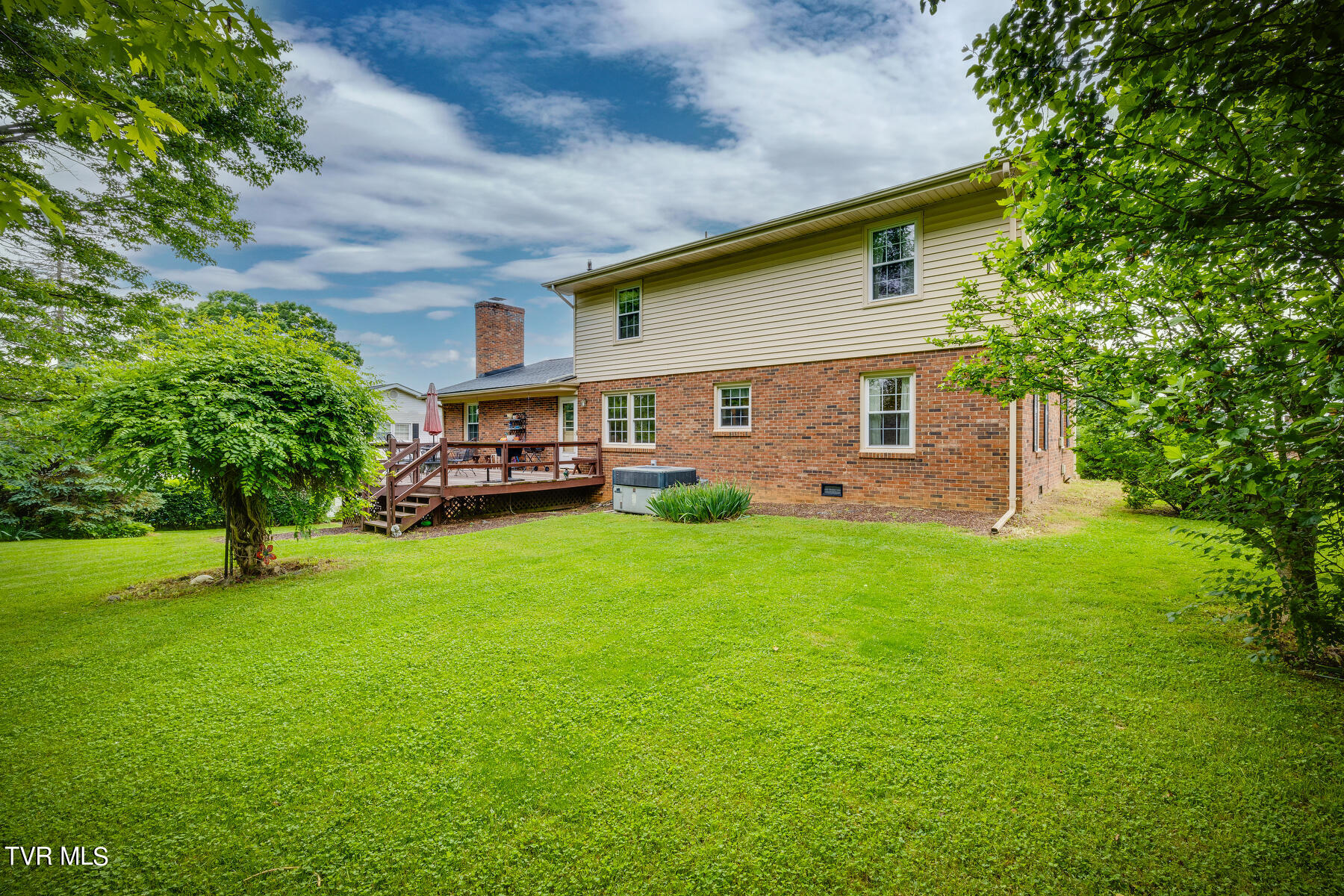 819 Wedgewood Road