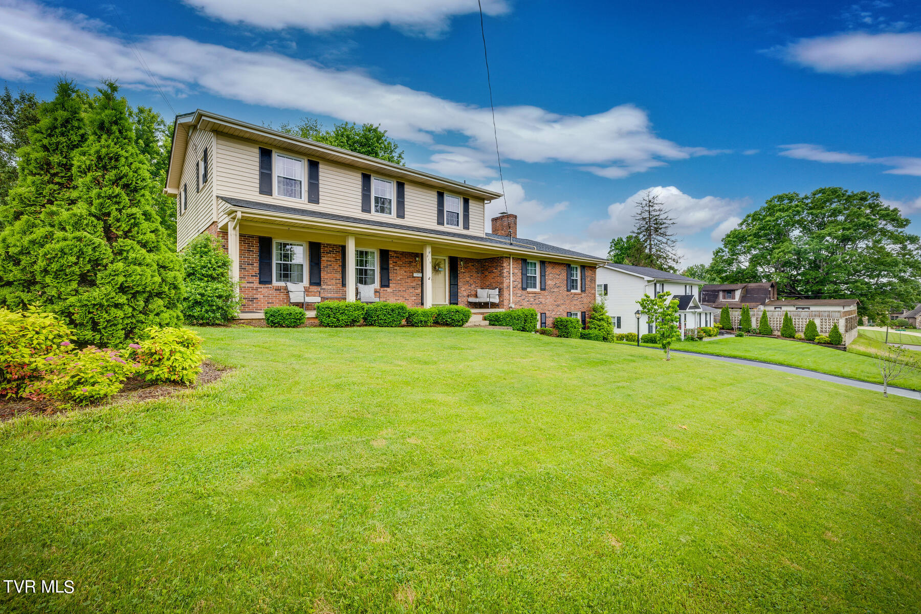 819 Wedgewood Road
