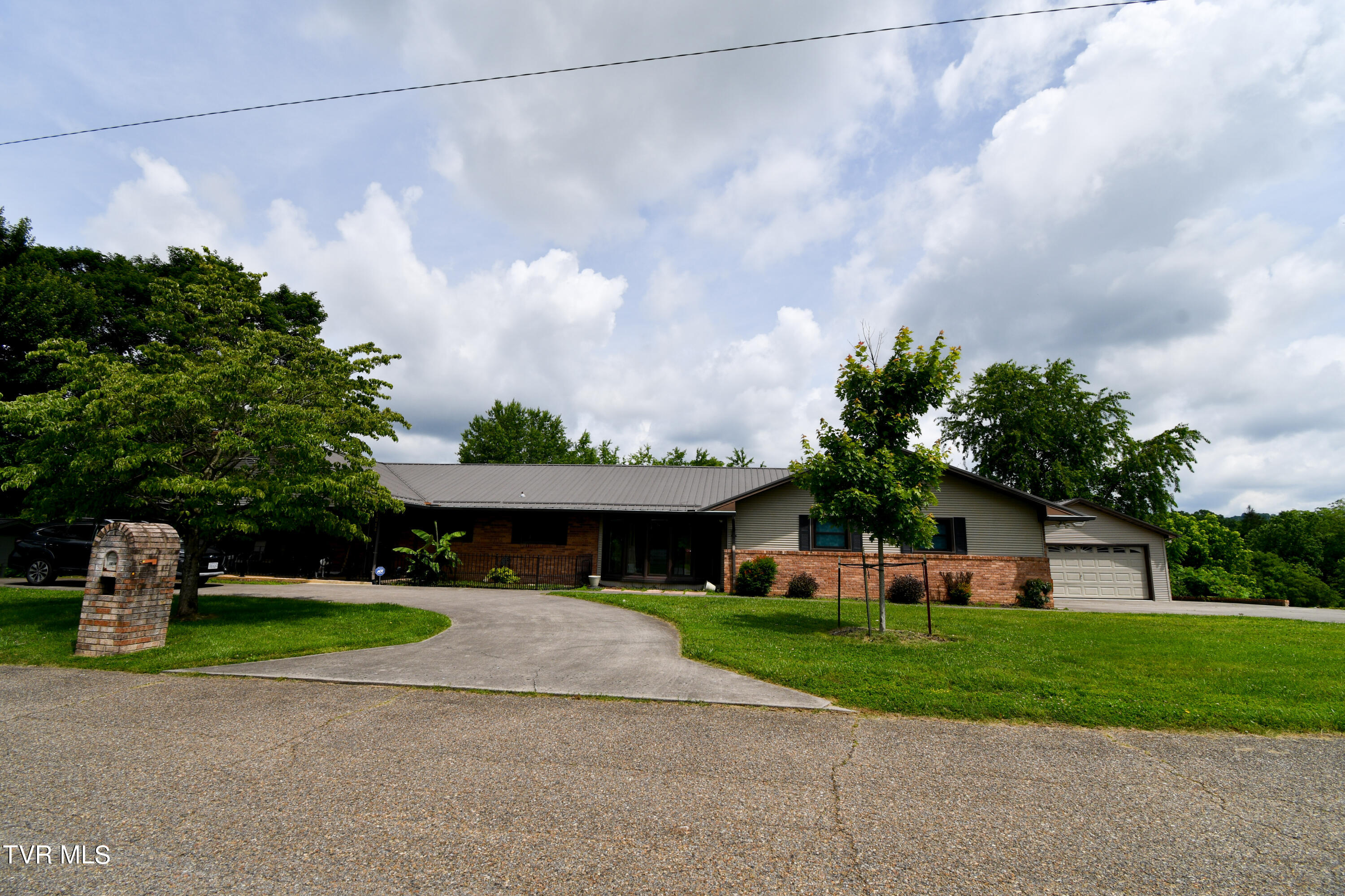 1014 Wood Eden Drive