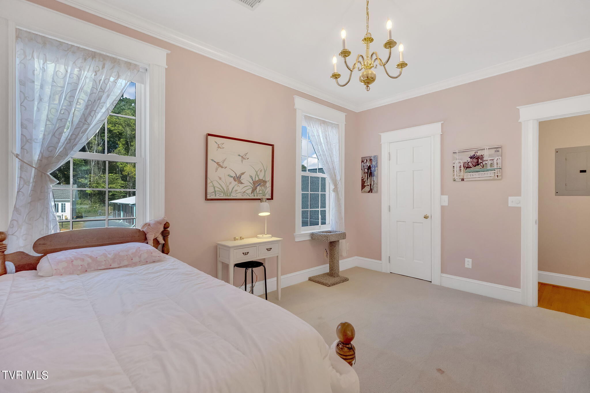 345 Allison Road
