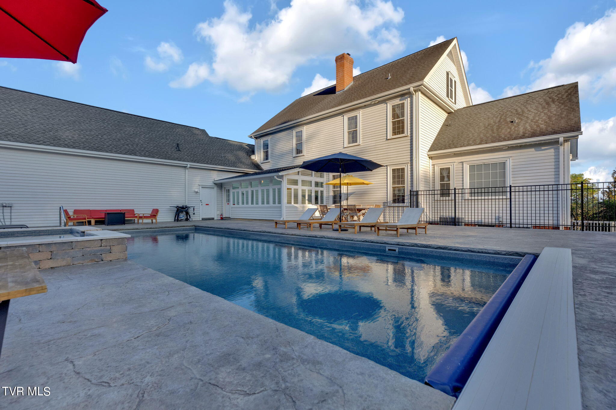 345 Allison Road