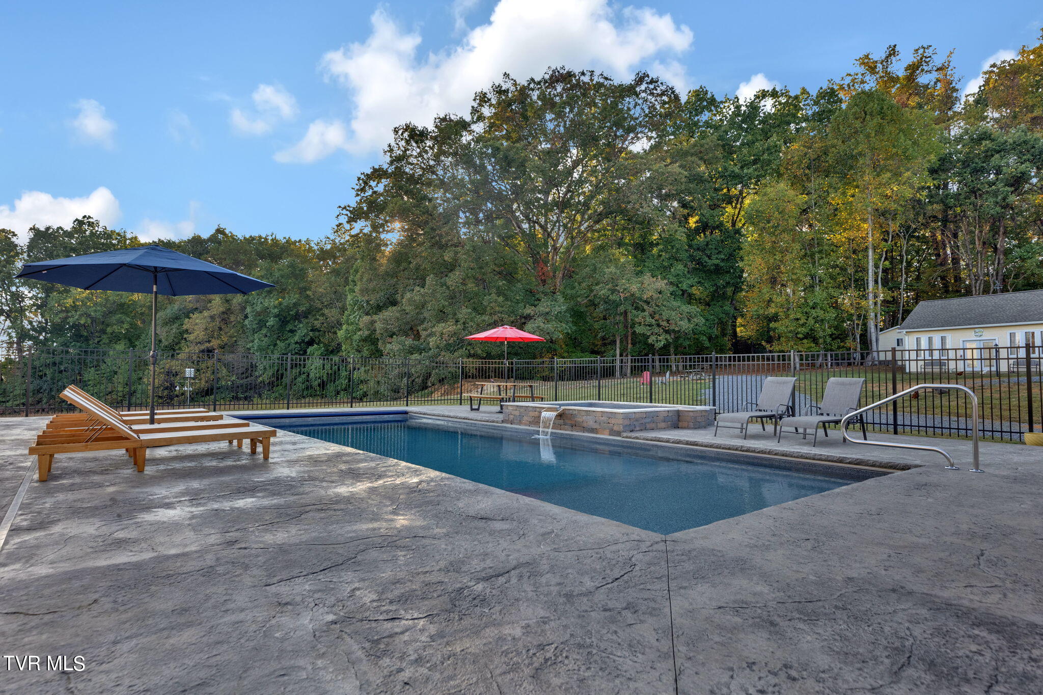 345 Allison Road