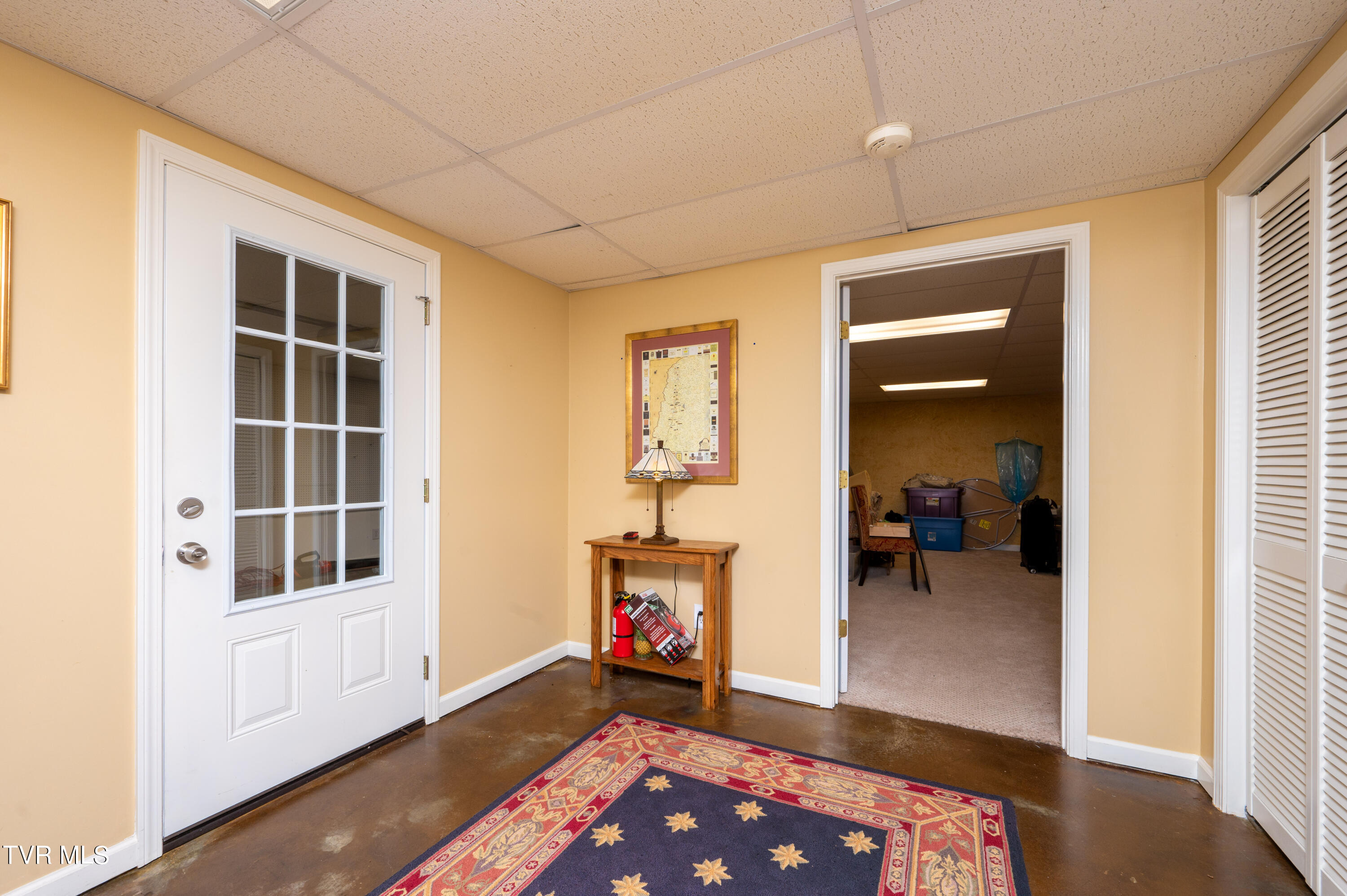 2734 East Oakland Avenue 29