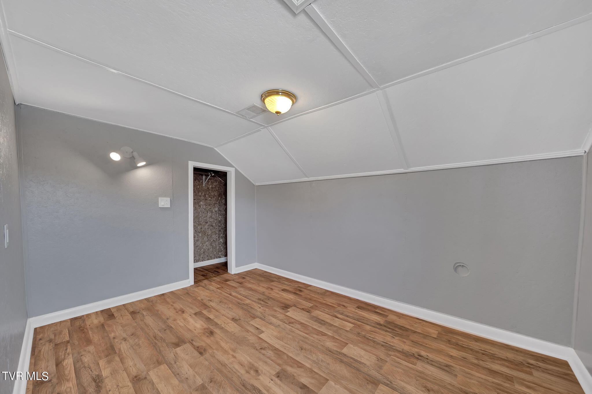 1286 Highridge Drive