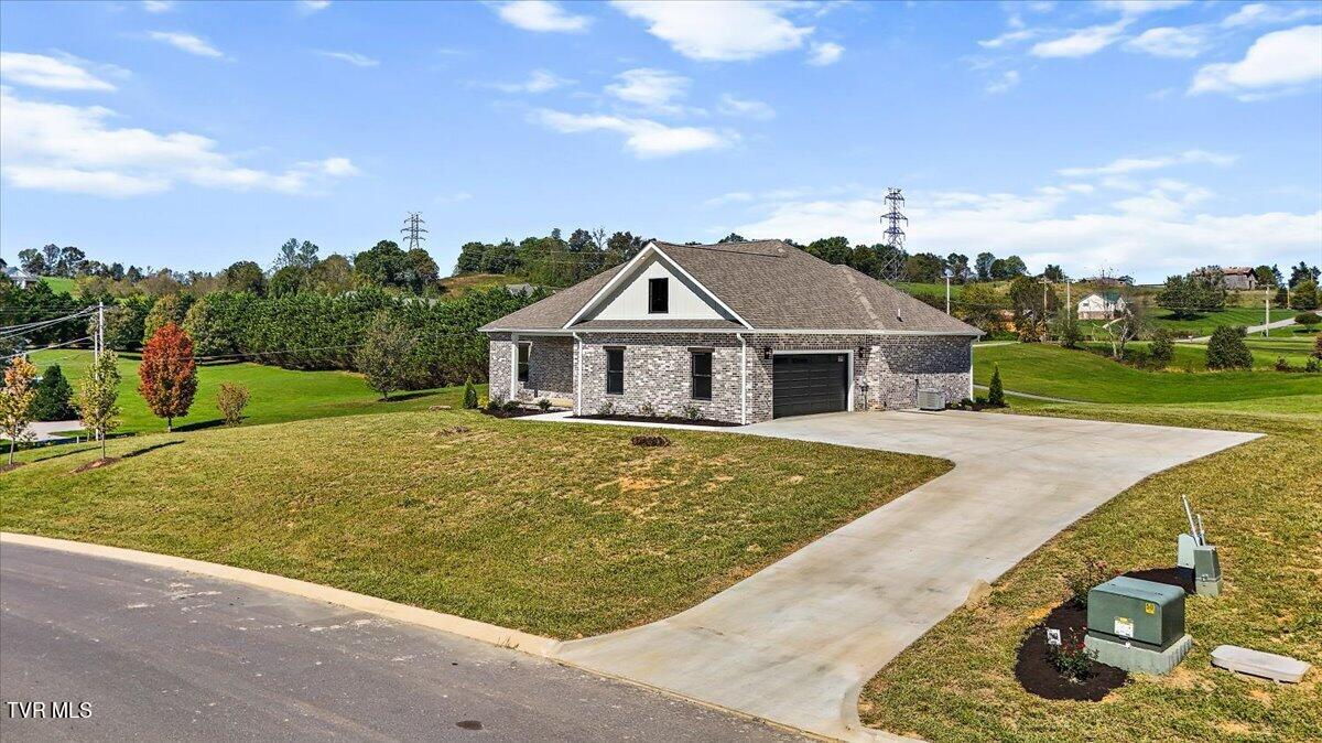 2035 Cattlemans Trail