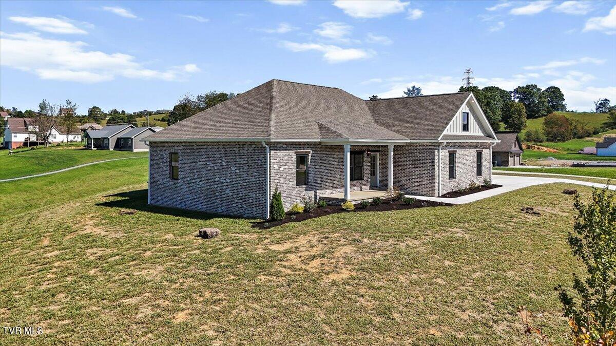 2035 Cattlemans Trail