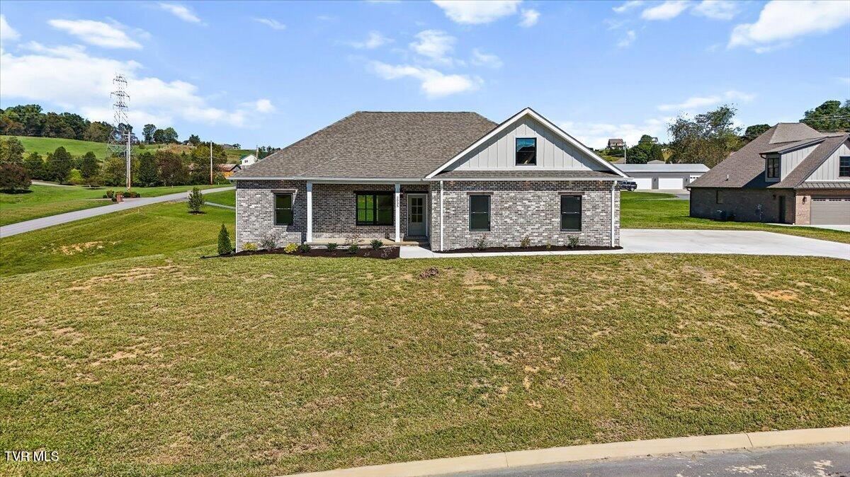 2035 Cattlemans Trail