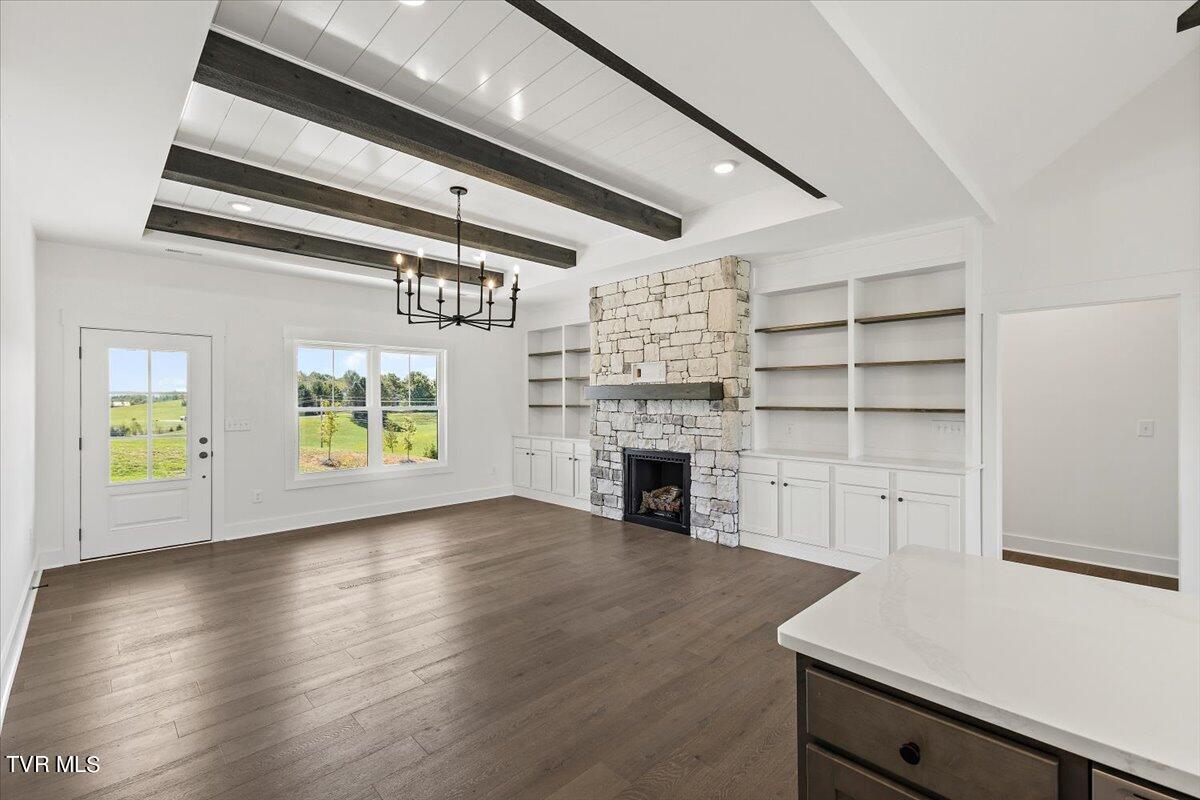 2035 Cattlemans Trail
