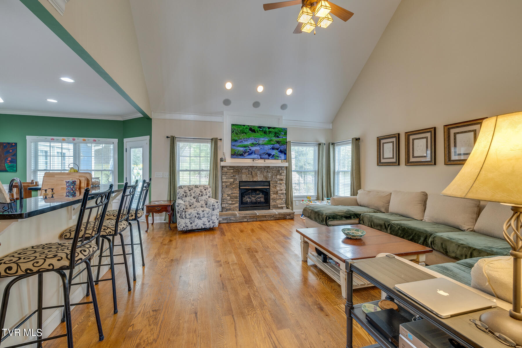 2318 Edinburgh Channel Road