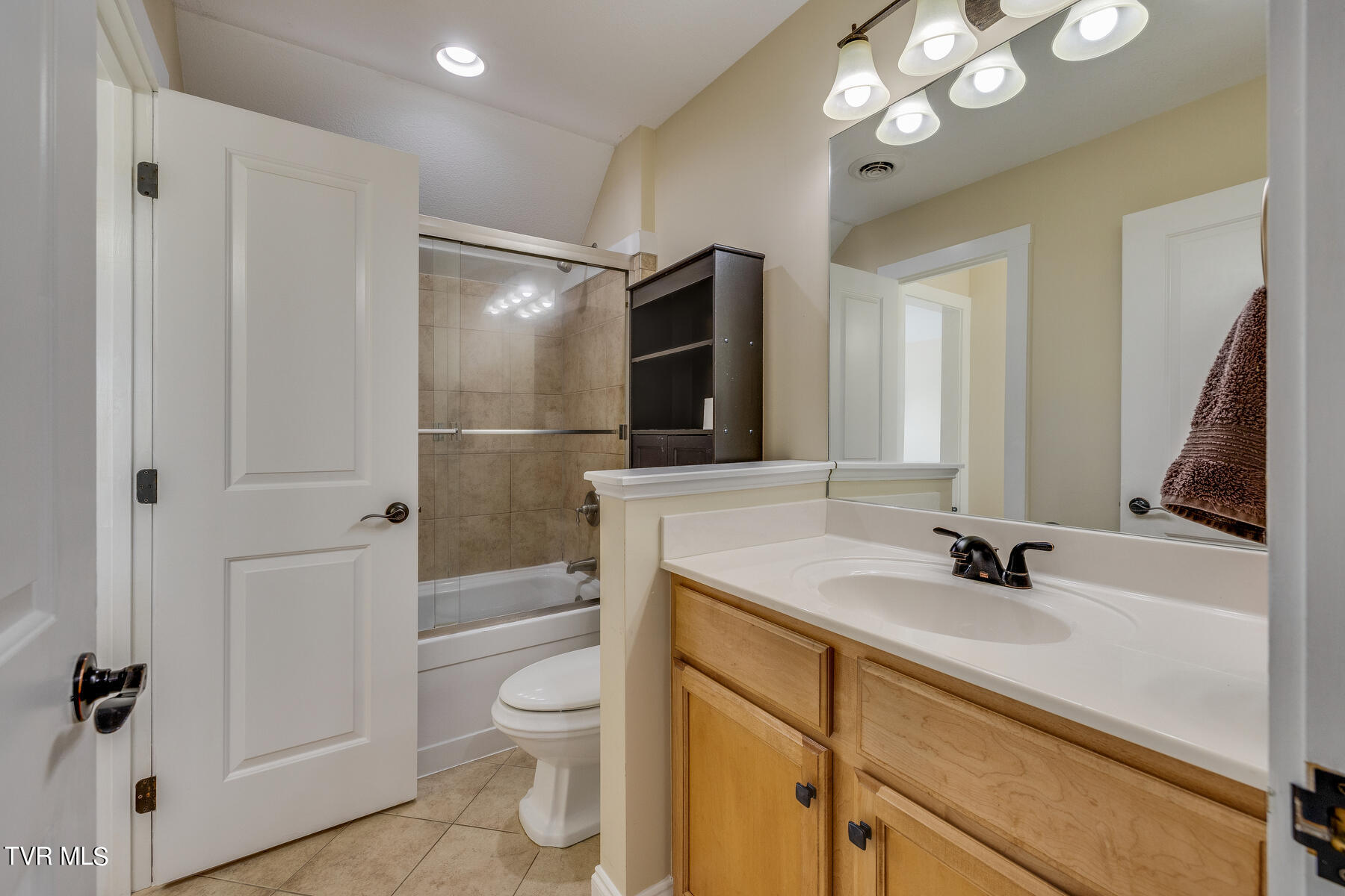 2318 Edinburgh Channel Road