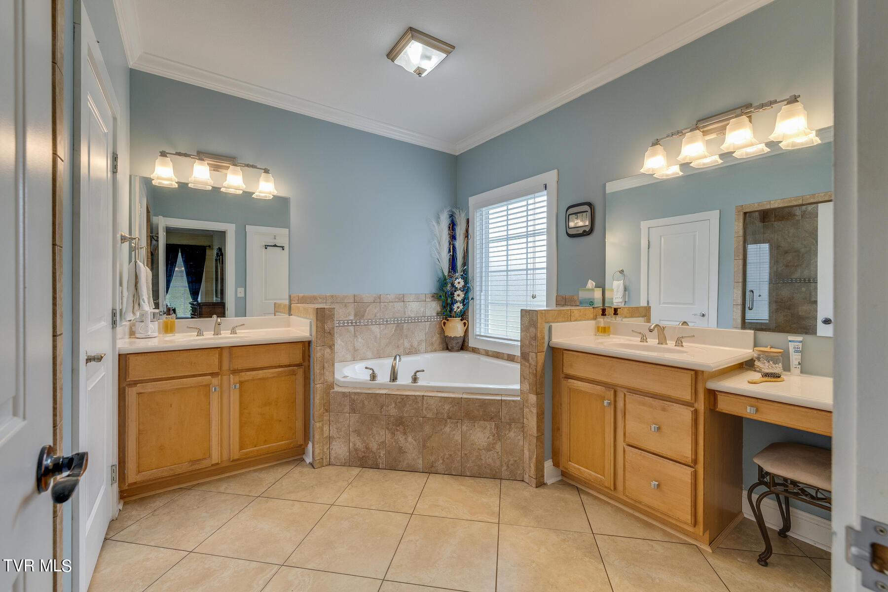 2318 Edinburgh Channel Road