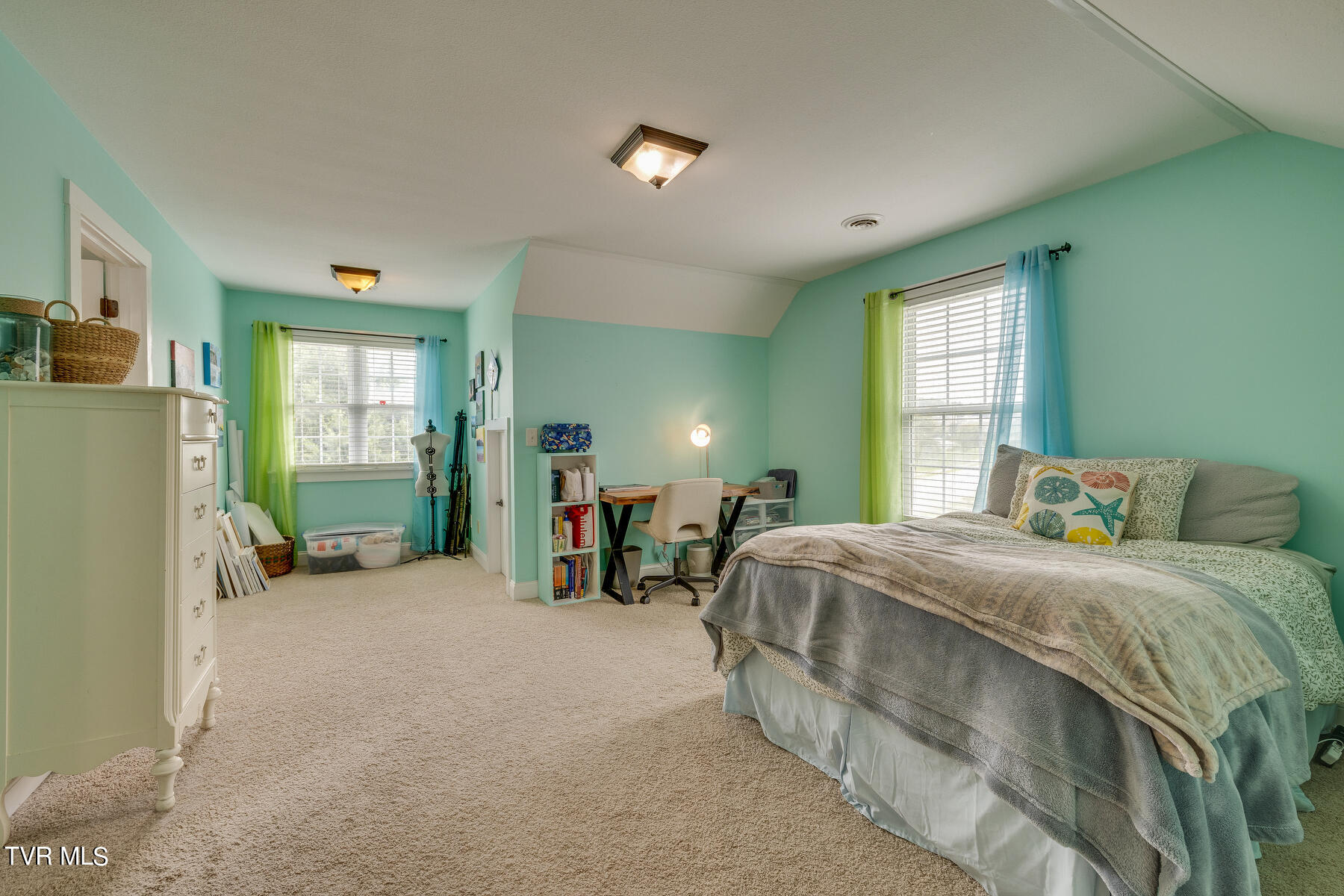 2318 Edinburgh Channel Road