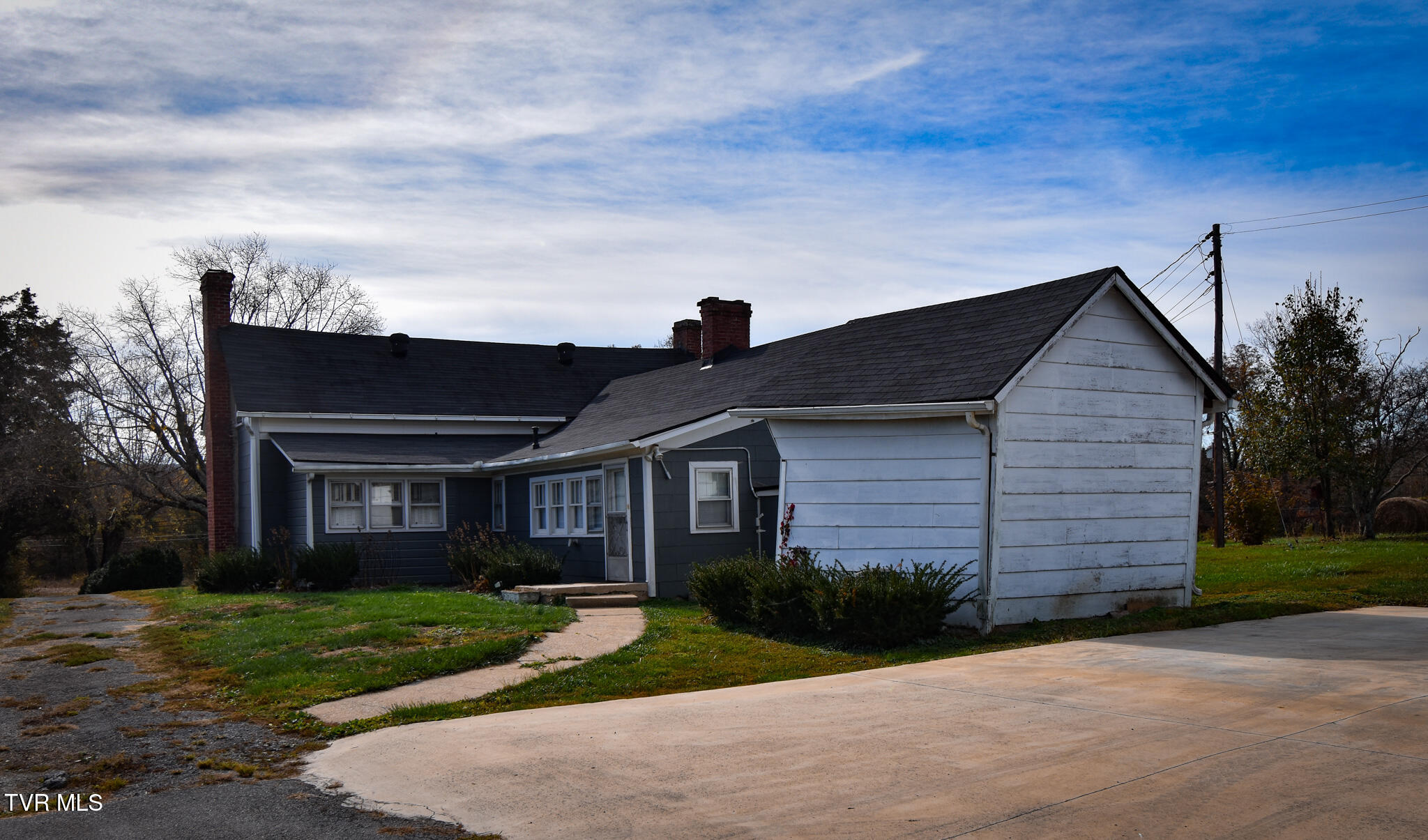 986 Holliston Mills Road