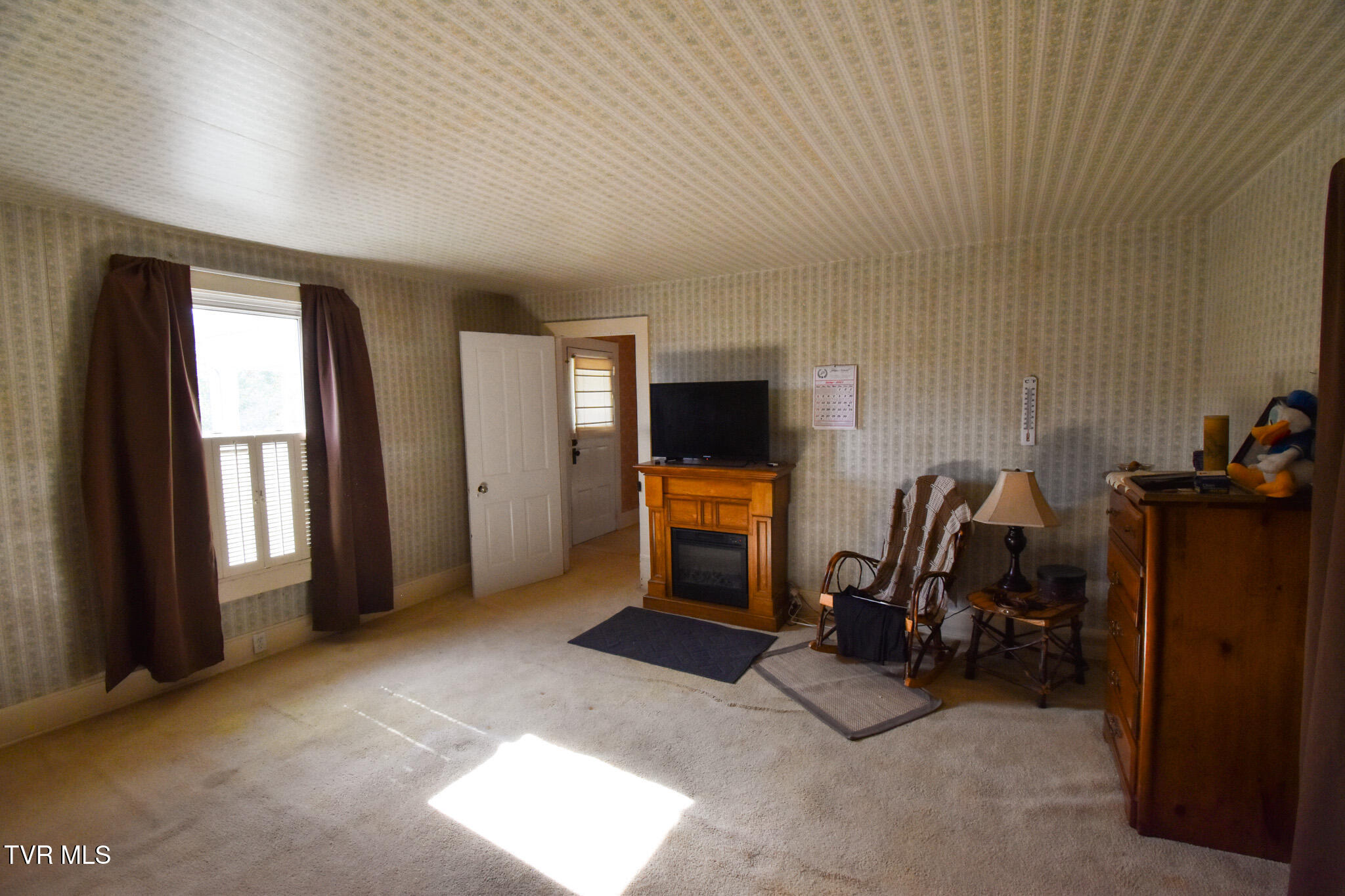 986 Holliston Mills Road