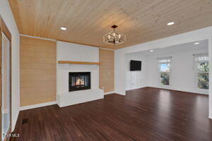 4701 Edens View Road