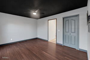 4701 Edens View Road
