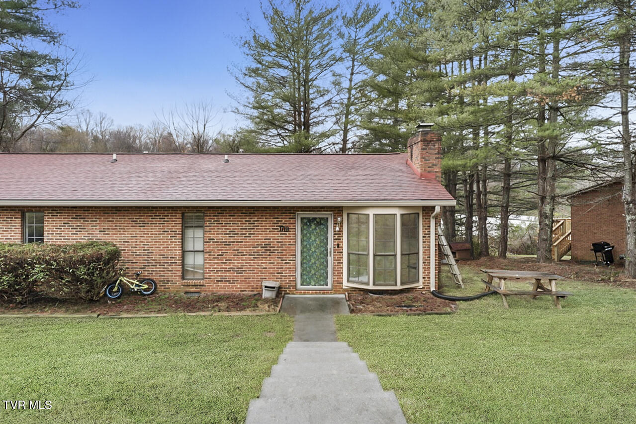 1717/1719 Todd Drive