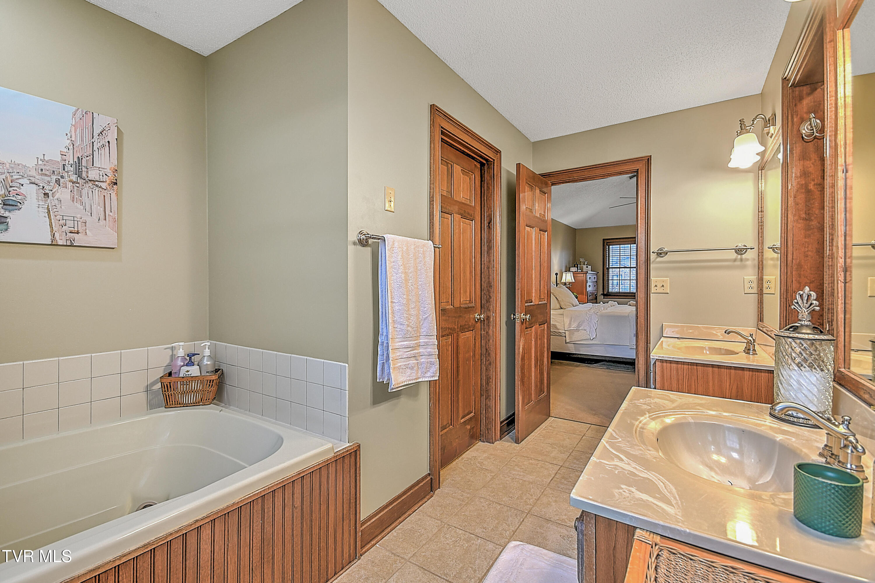 3011 Moss Creek Drive