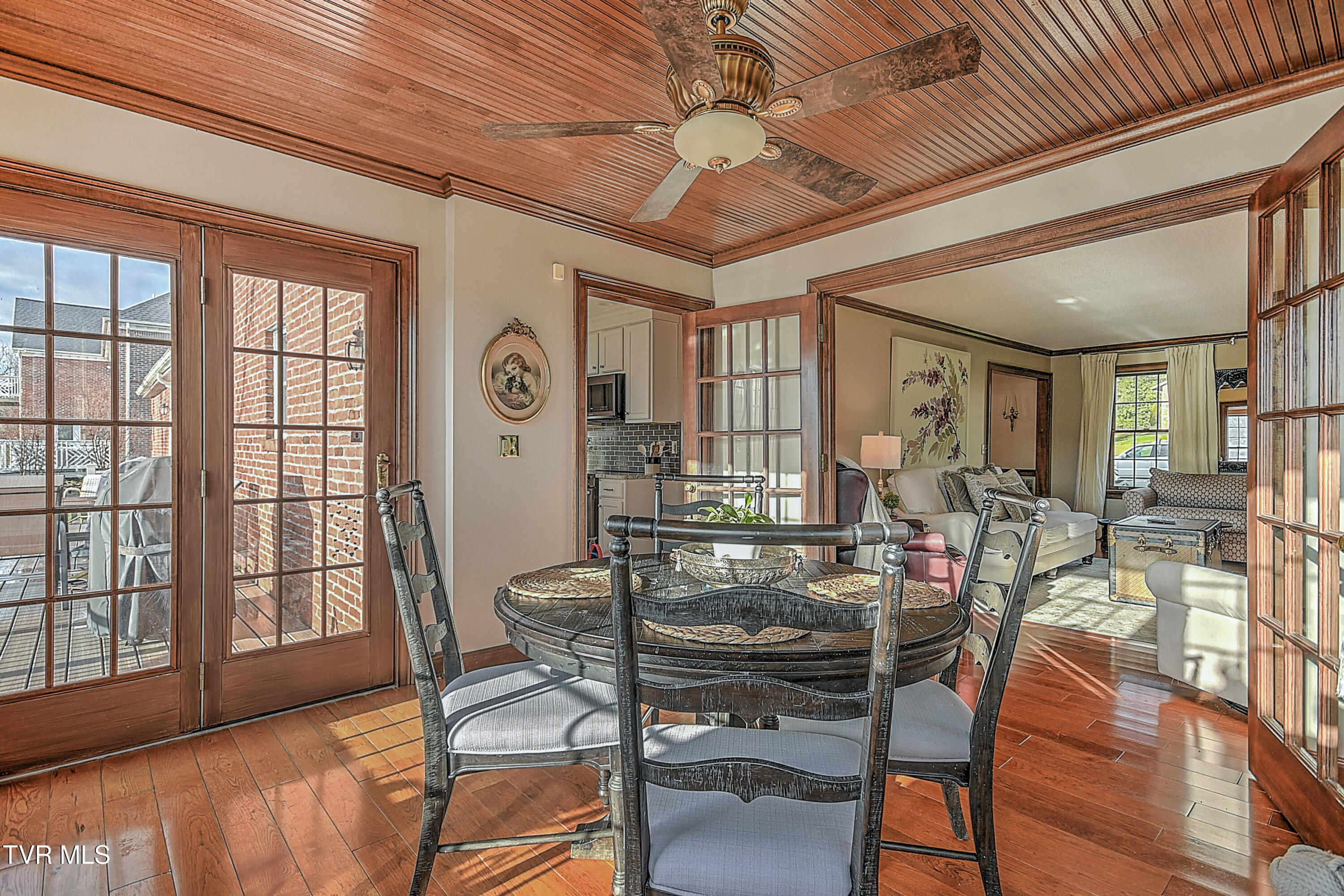 3011 Moss Creek Drive