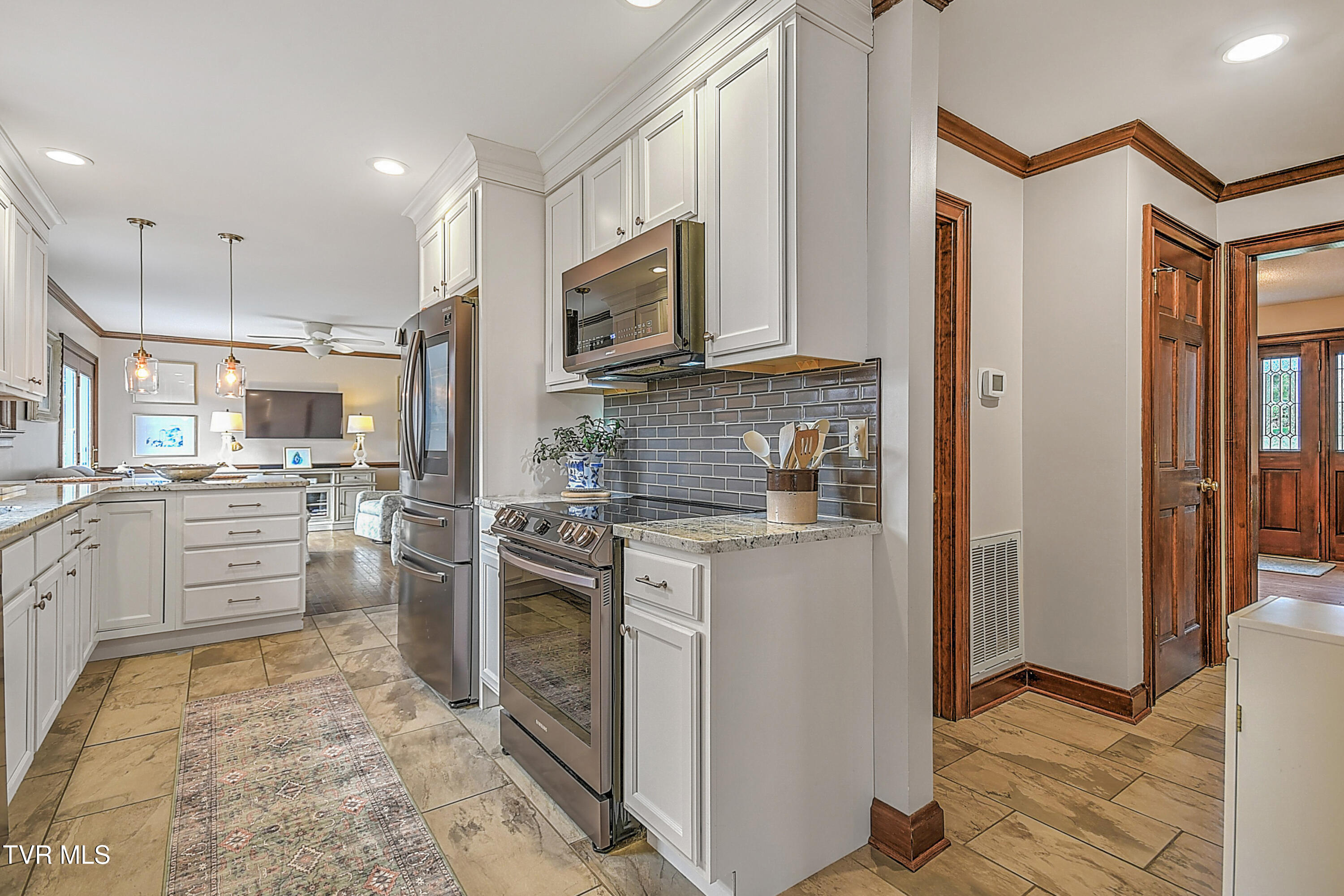 3011 Moss Creek Drive