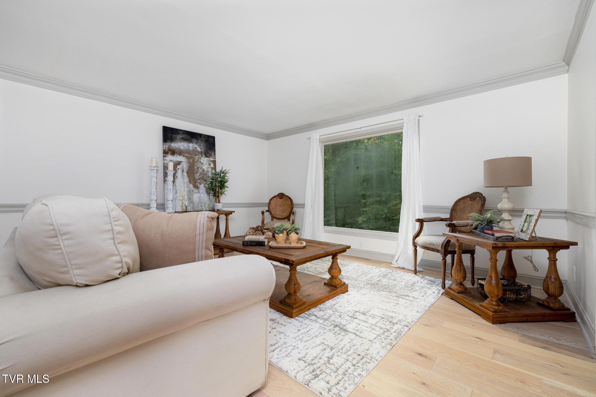 729 Thornwood Place