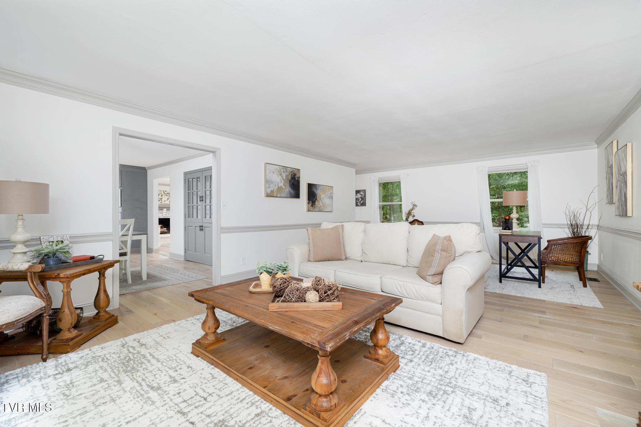 729 Thornwood Place