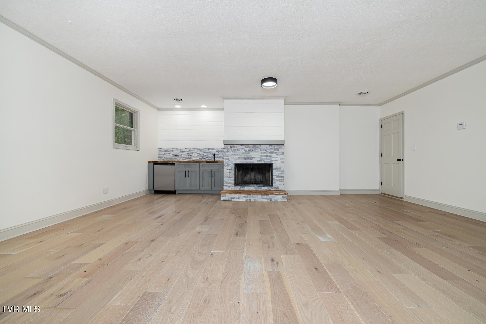 729 Thornwood Place