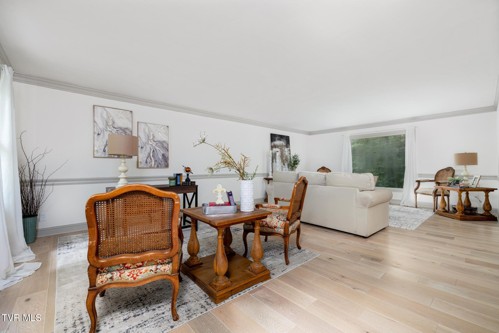 729 Thornwood Place