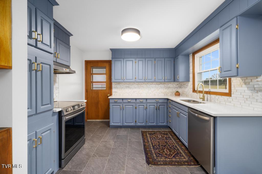 1120 Gray Station Road