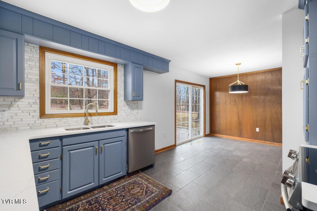 1120 Gray Station Road