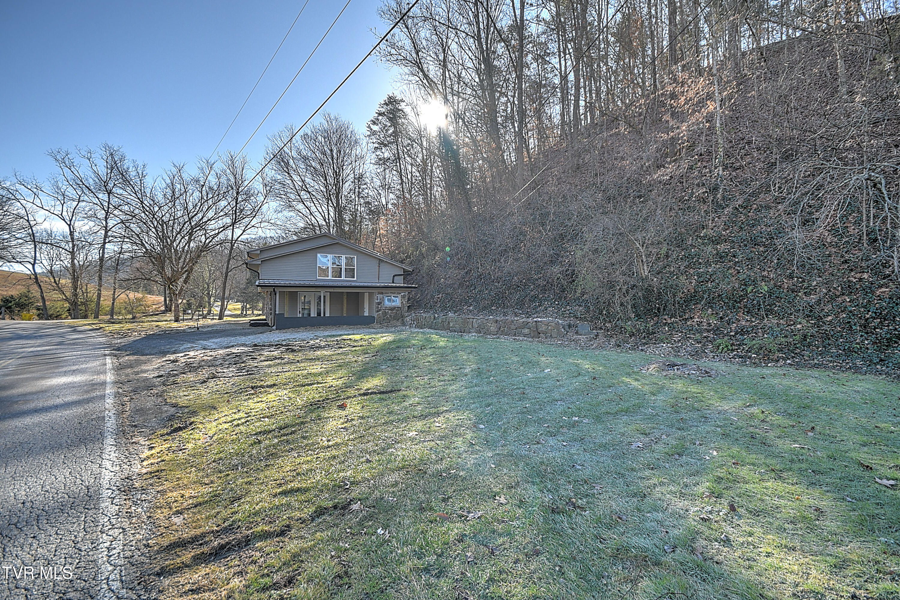 4221 Reservoir Road