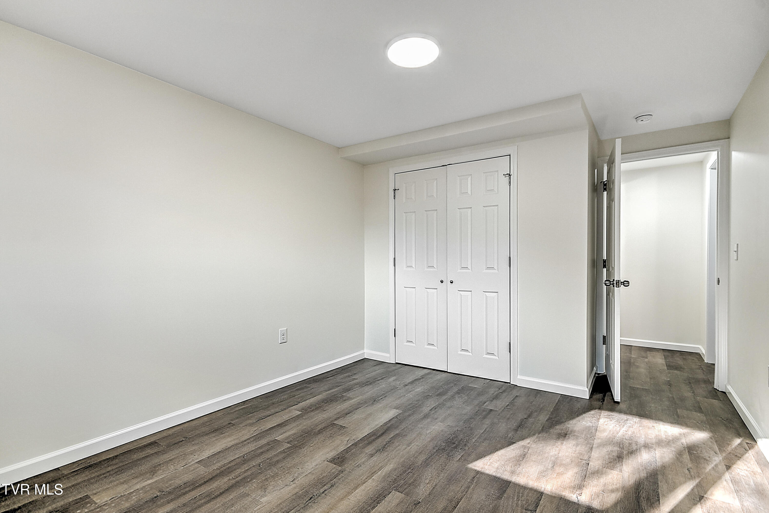 4221 Reservoir Road
