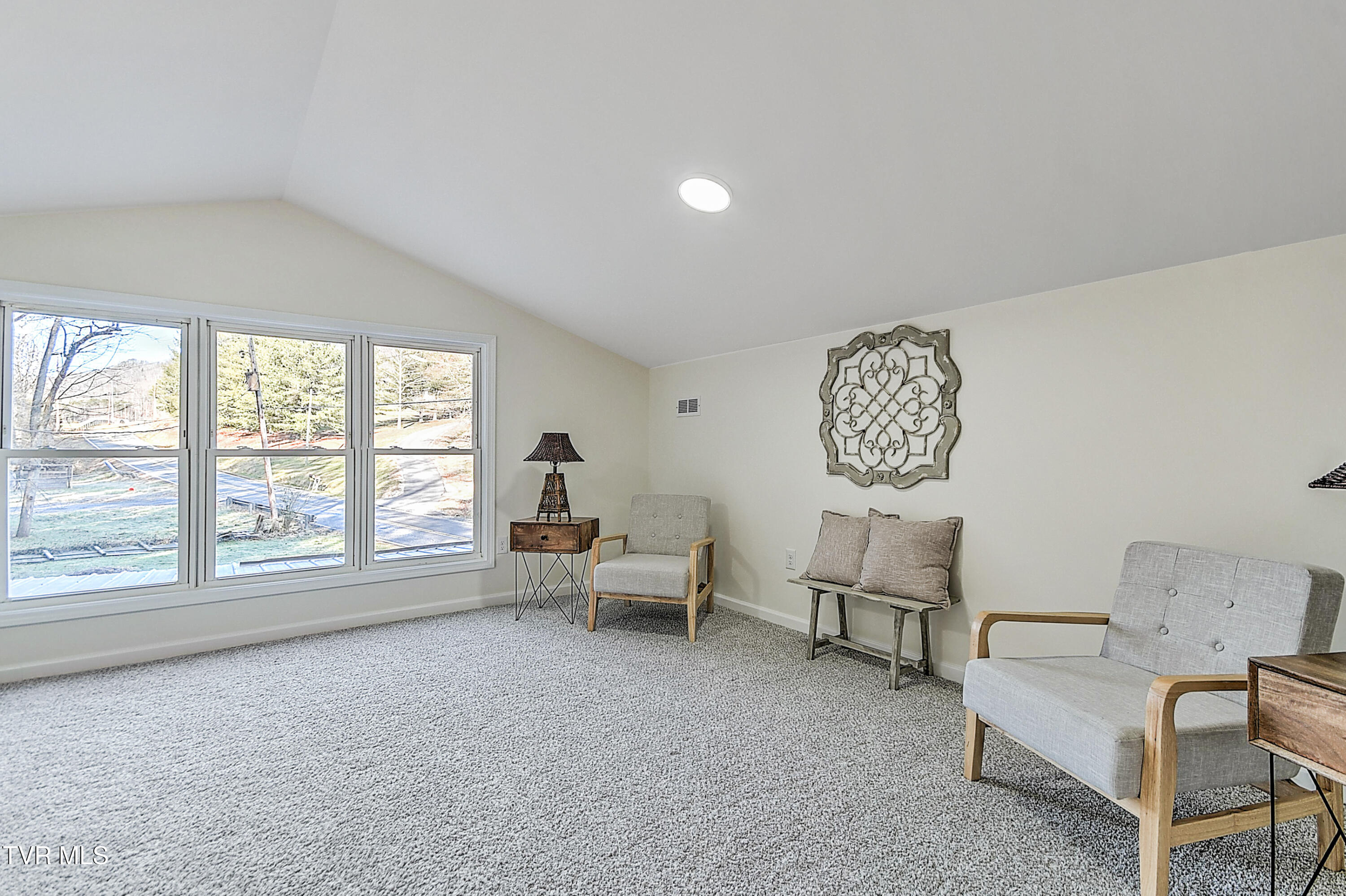 4221 Reservoir Road