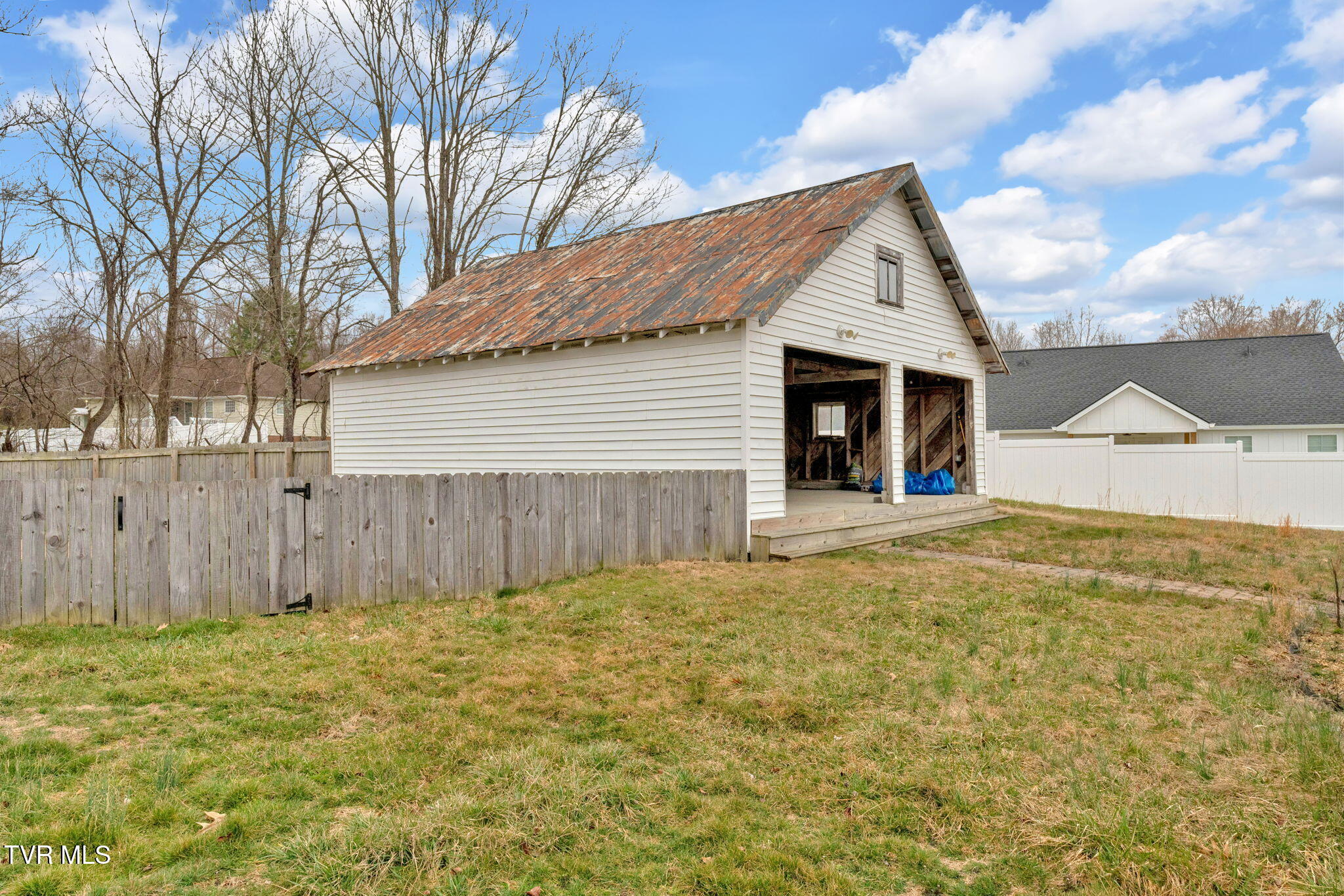 1814 Triangle Road