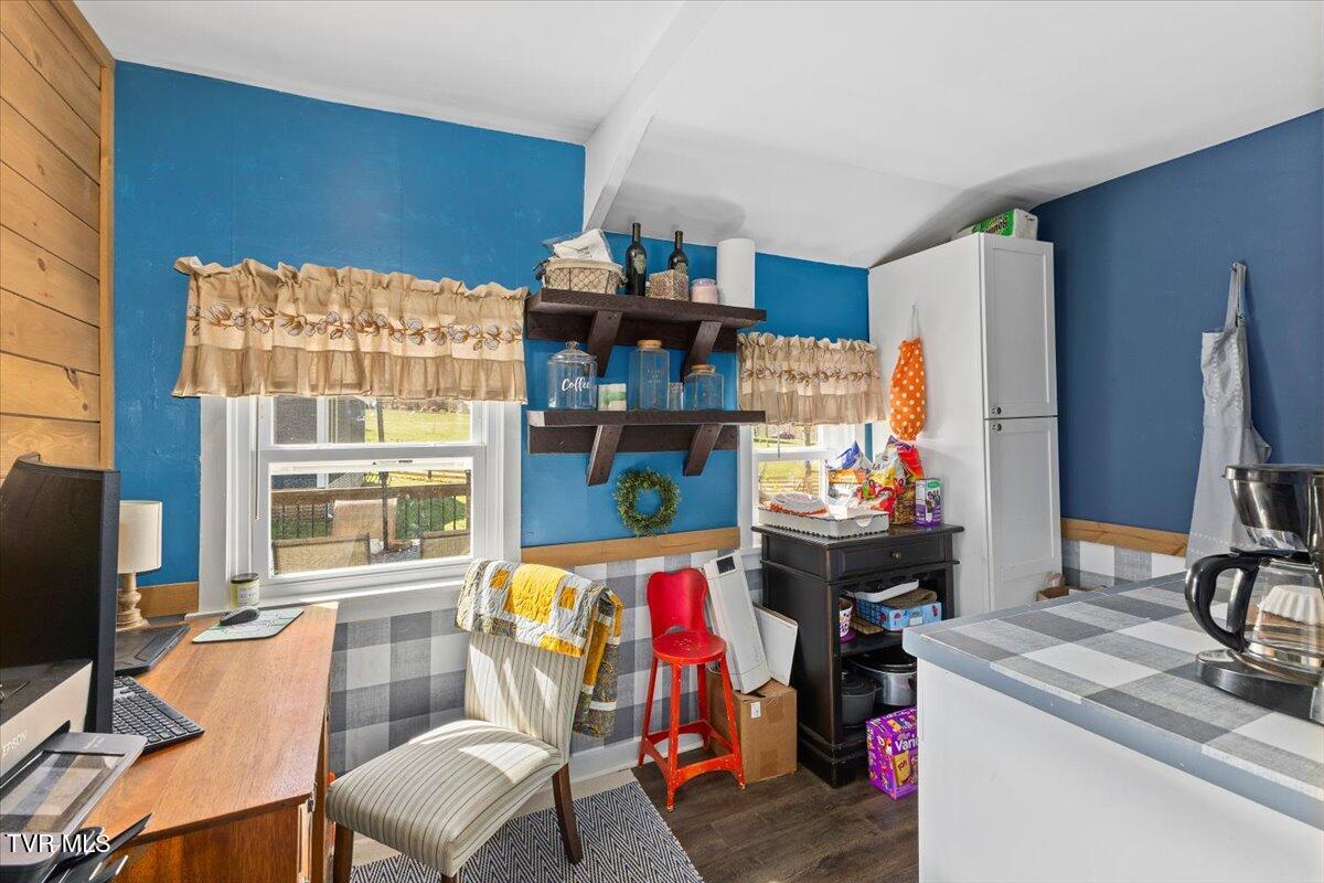 1360 Cora Lane