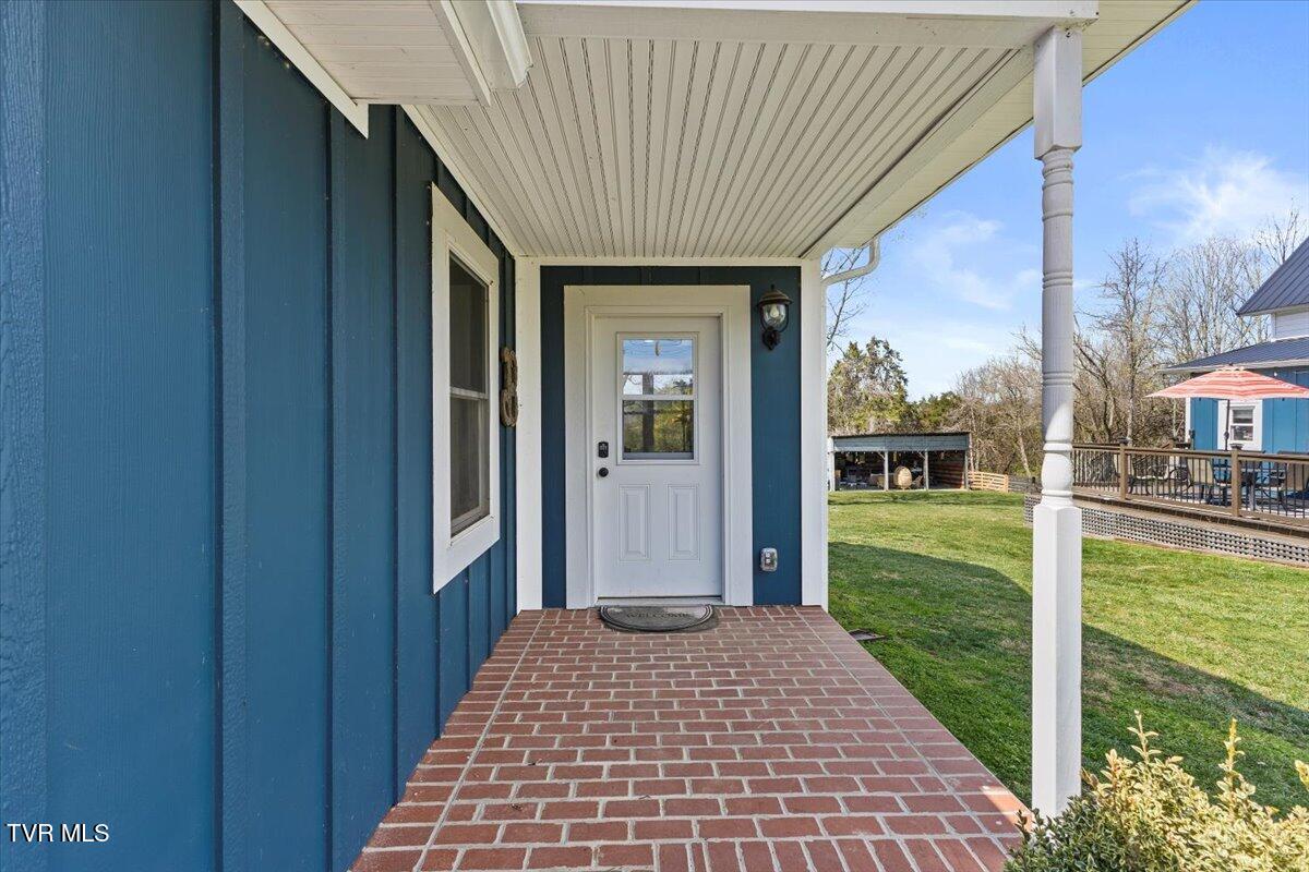 1360 Cora Lane