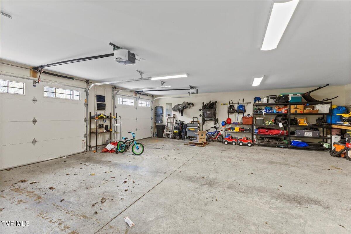 1360 Cora Lane